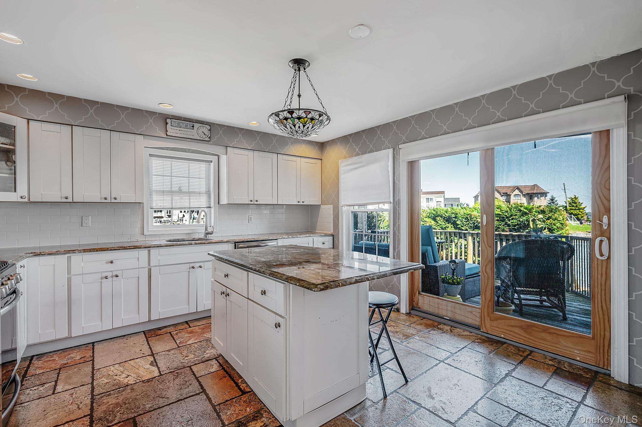7 Forest Avenue Property Photo 15