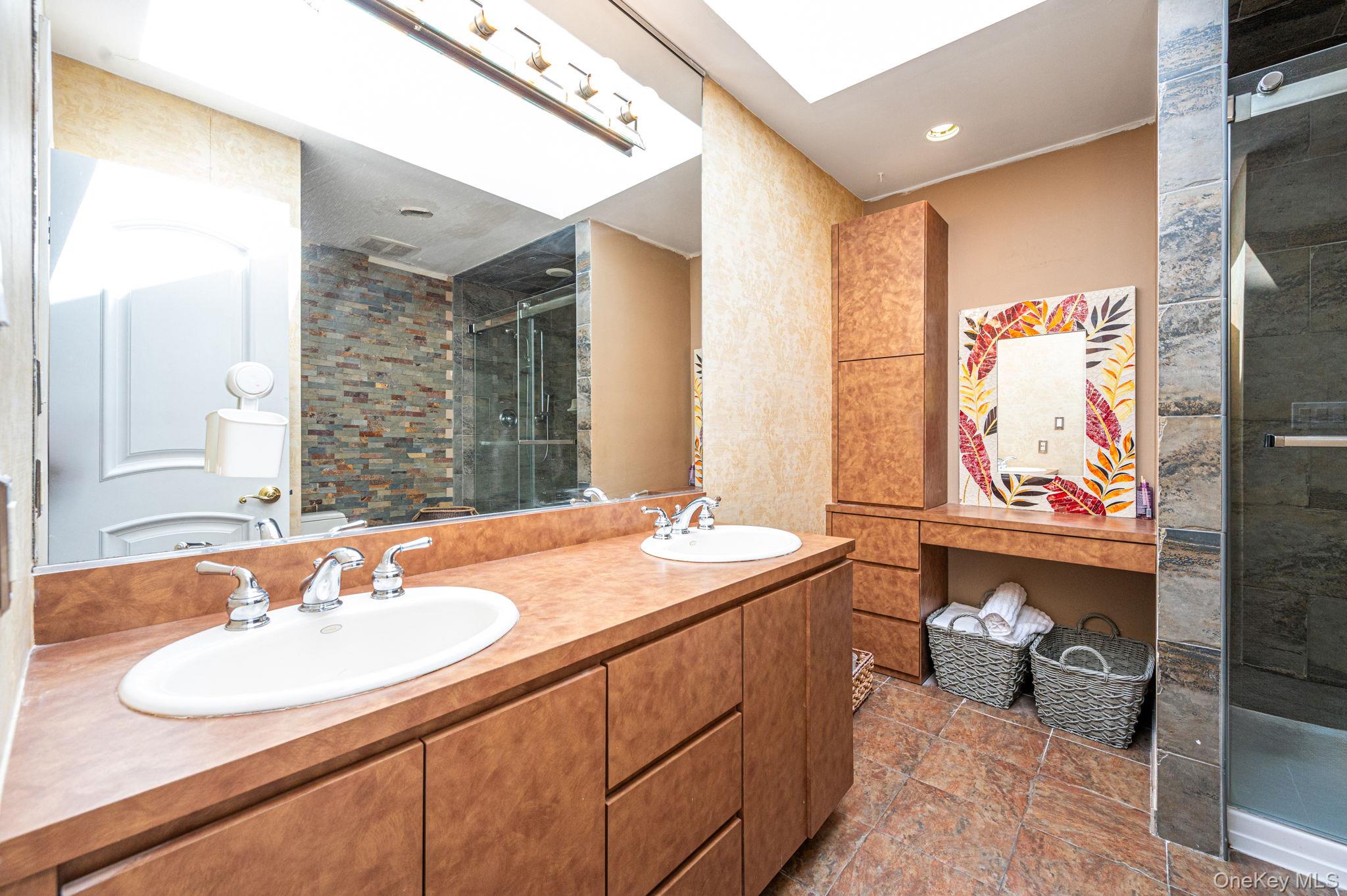 7 Forest Avenue Property Photo 25
