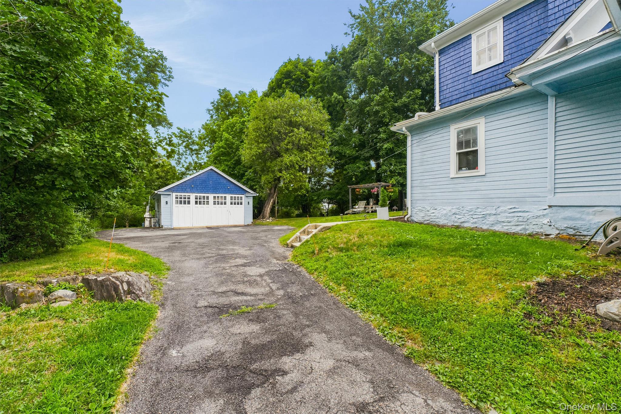 108 Hooker Avenue Property Photo 4