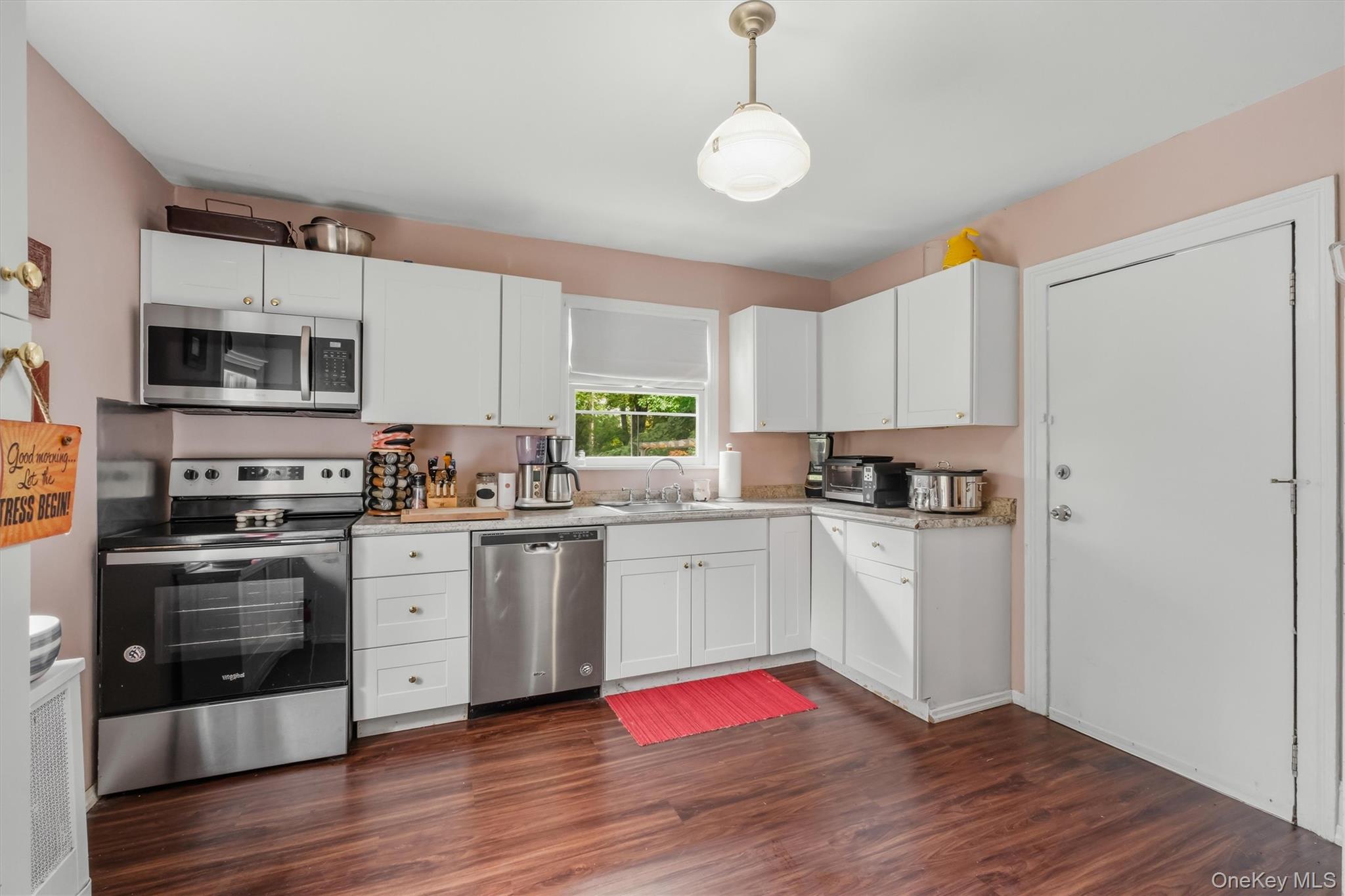 108 Hooker Avenue Property Photo 17