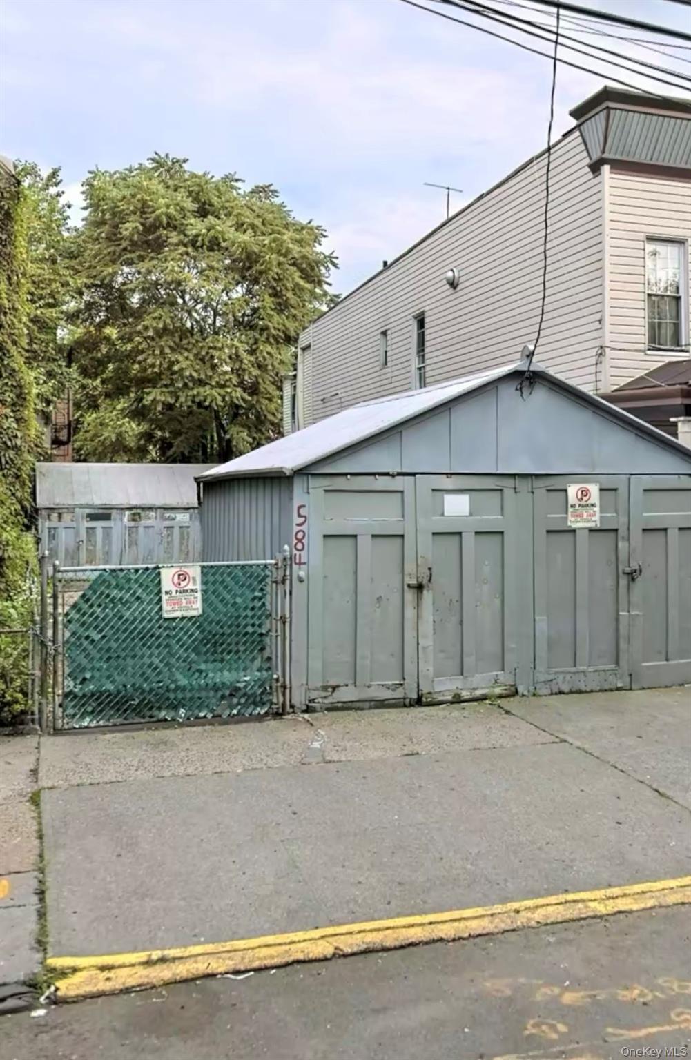 584 Van Nest Avenue Property Photo 1
