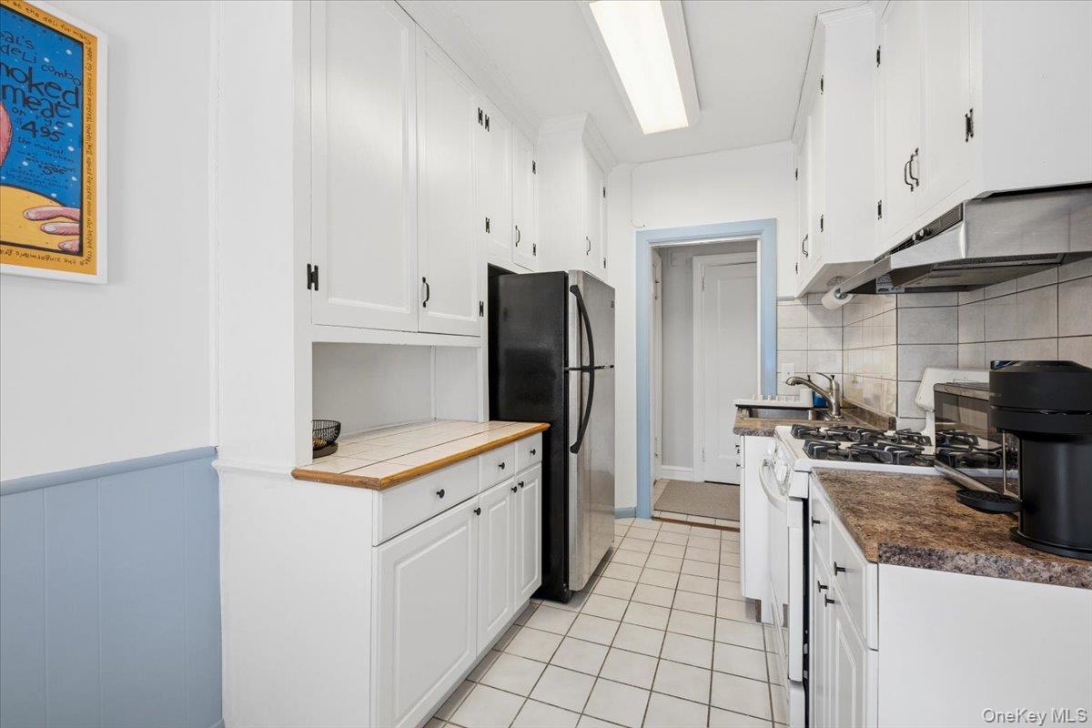 143 Garth Road 5l Property Photo 11