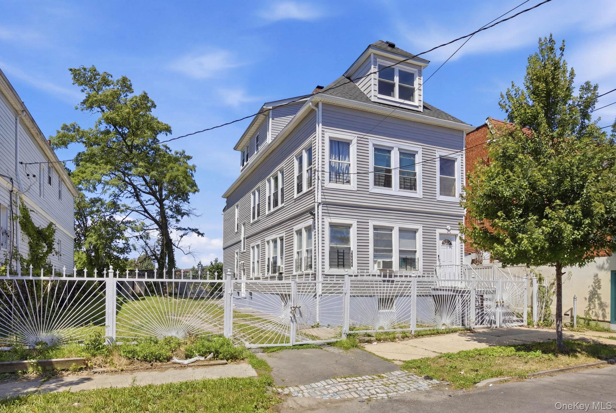1127 Calhoun Avenue Property Photo 1
