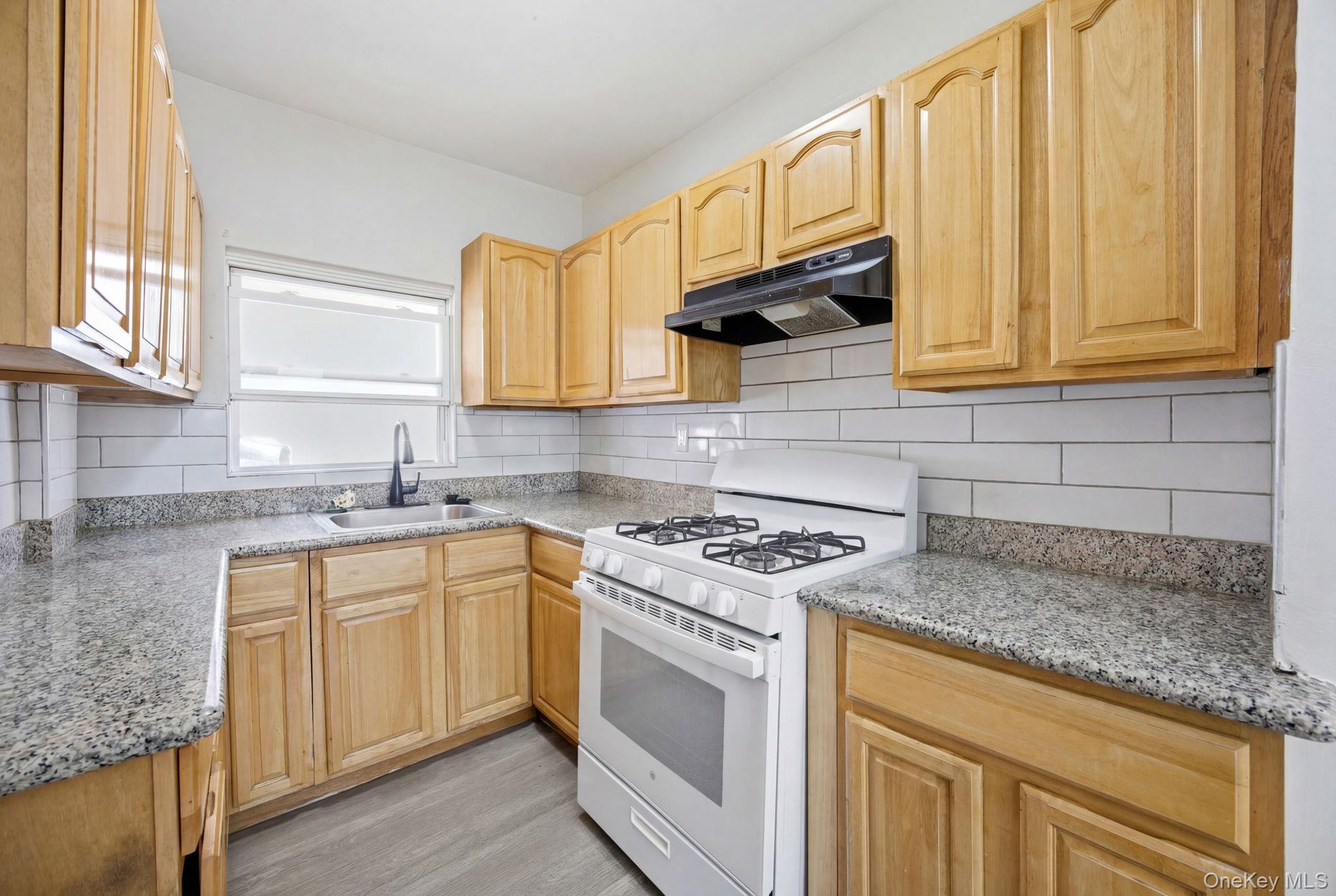 1127 Calhoun Avenue Property Photo 8
