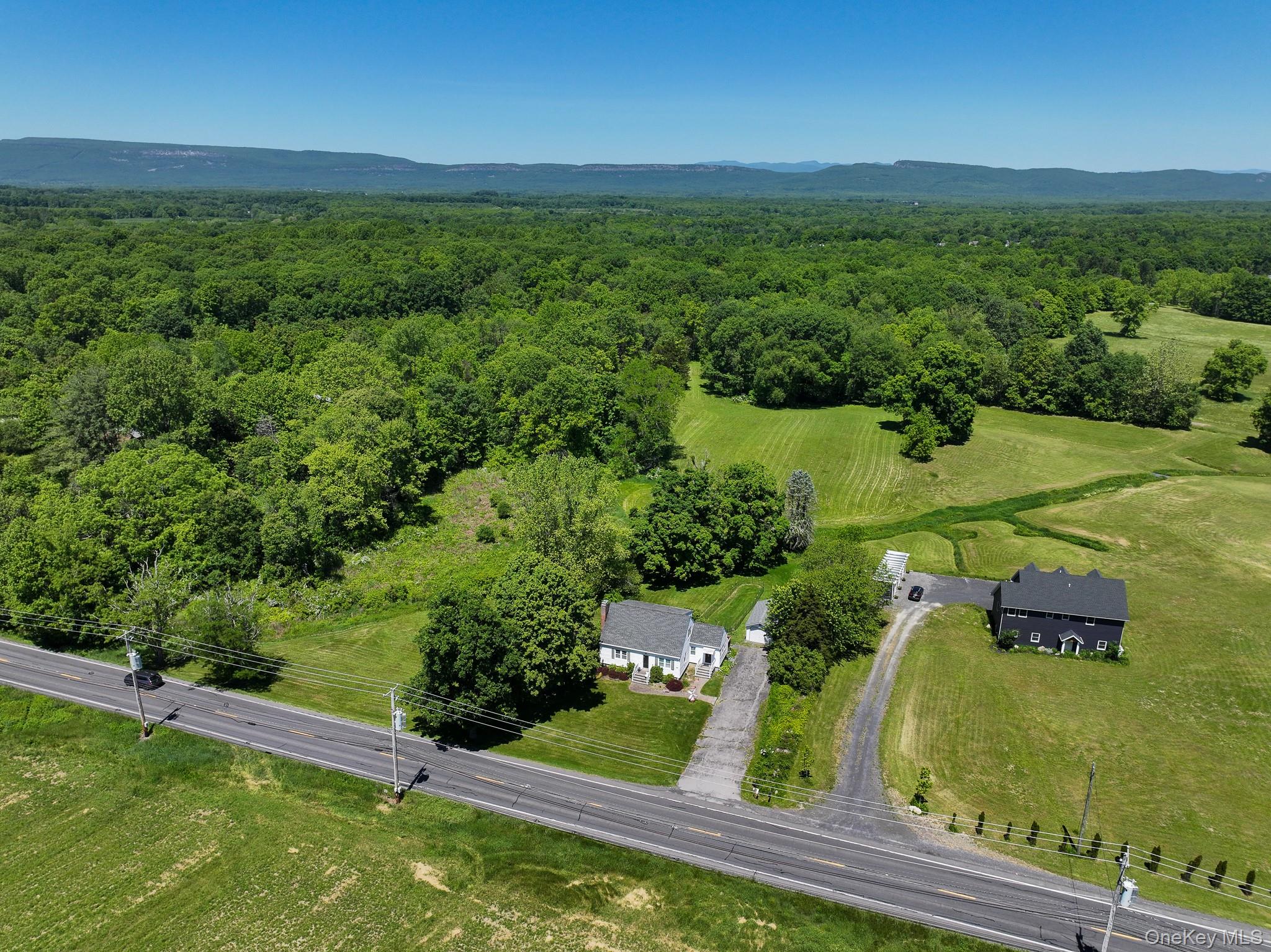 1771 44 55 Property Photo 9