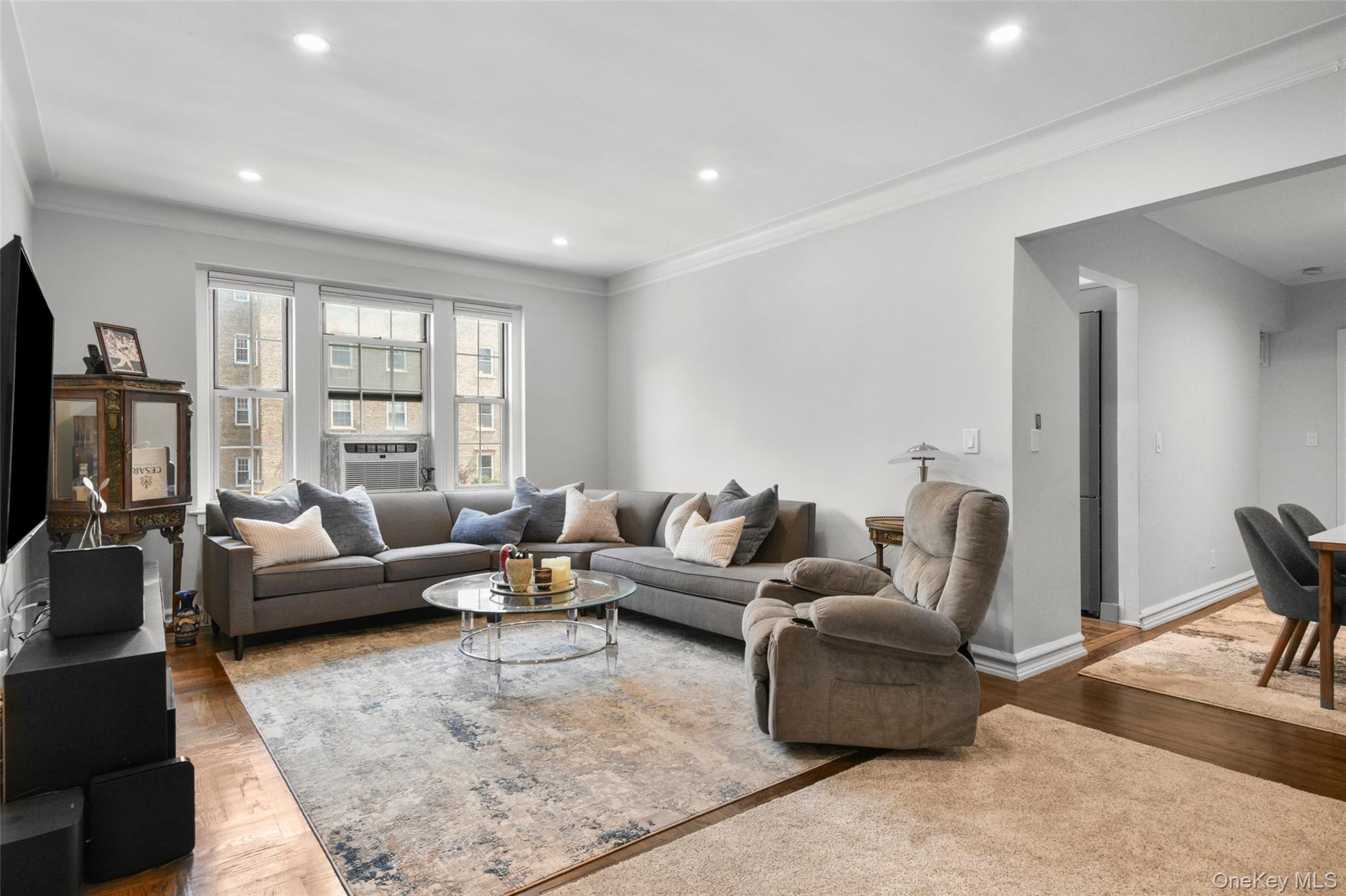 21 N Chatsworth Avenue 3c Property Photo 13