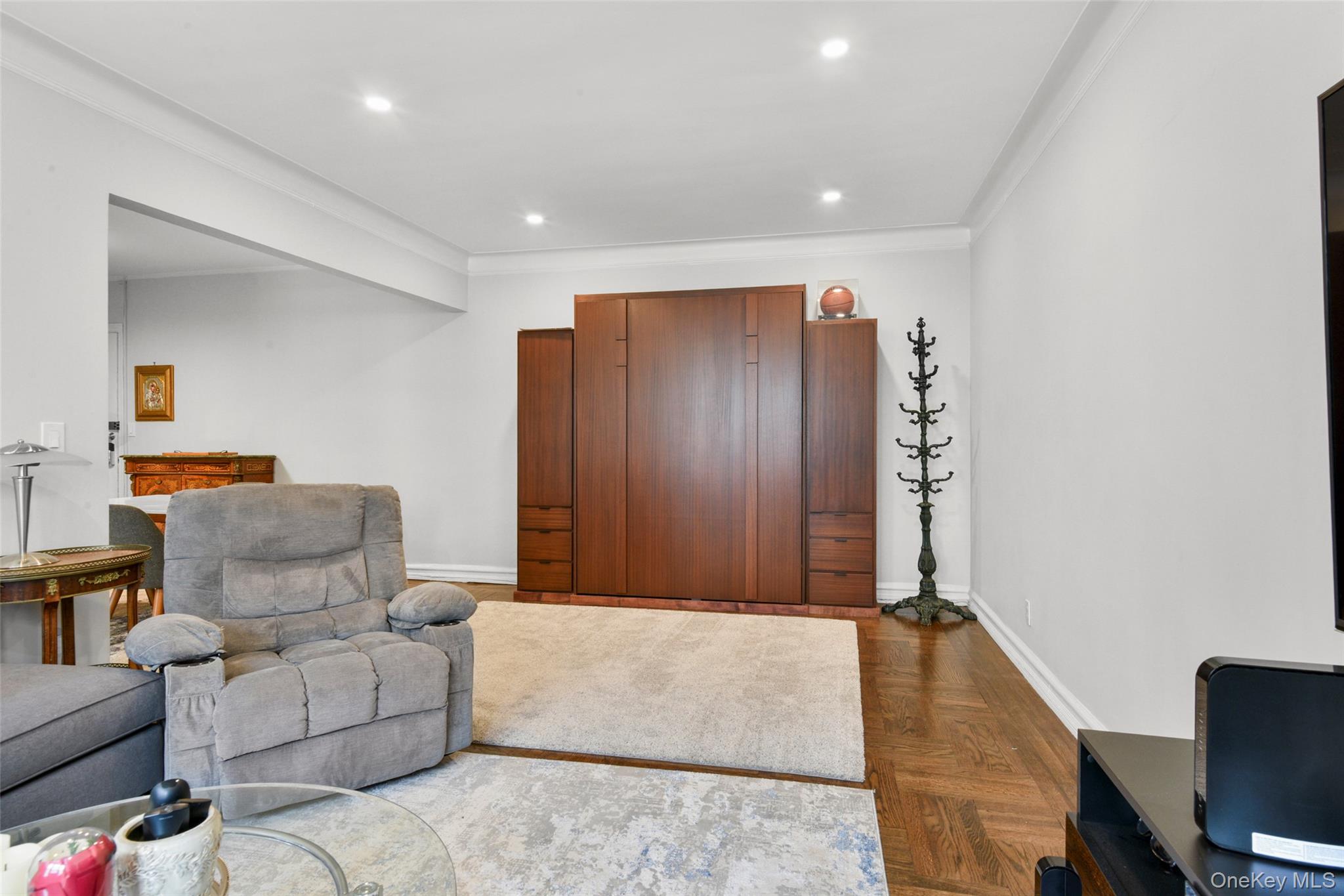 21 N Chatsworth Avenue 3c Property Photo 16
