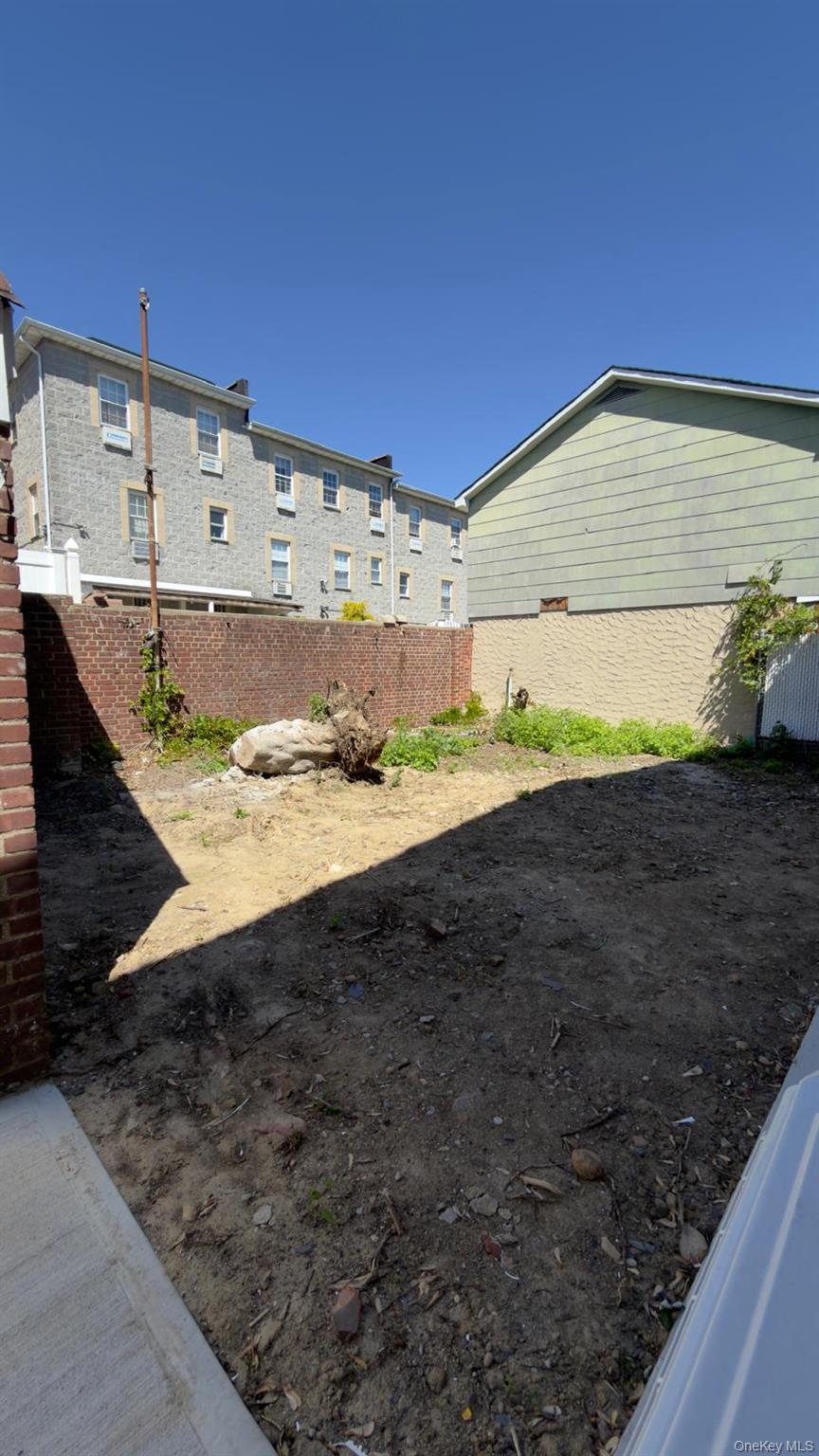 4077 Seton Avenue Property Photo 5