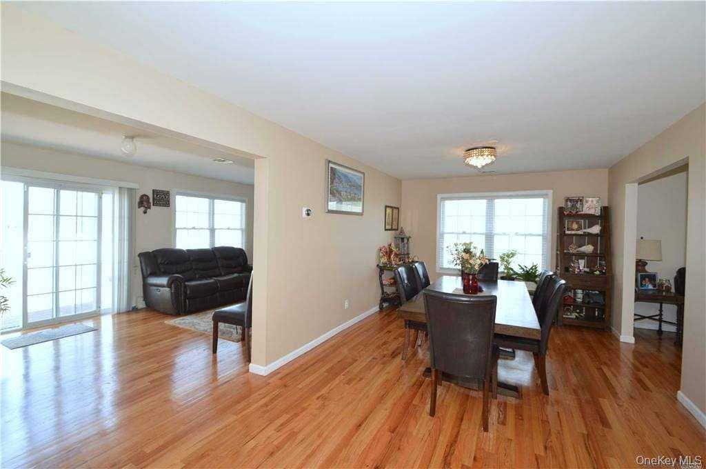 106 Roosevelt Avenue Property Photo 8