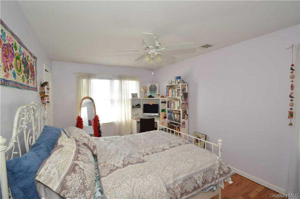 106 Roosevelt Avenue Property Photo 12