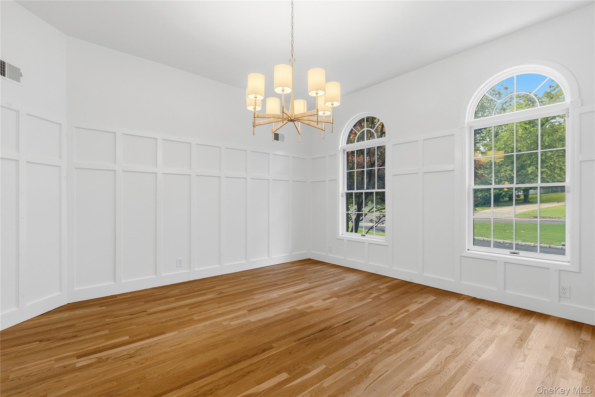 191 Beechmont Drive Property Photo 6