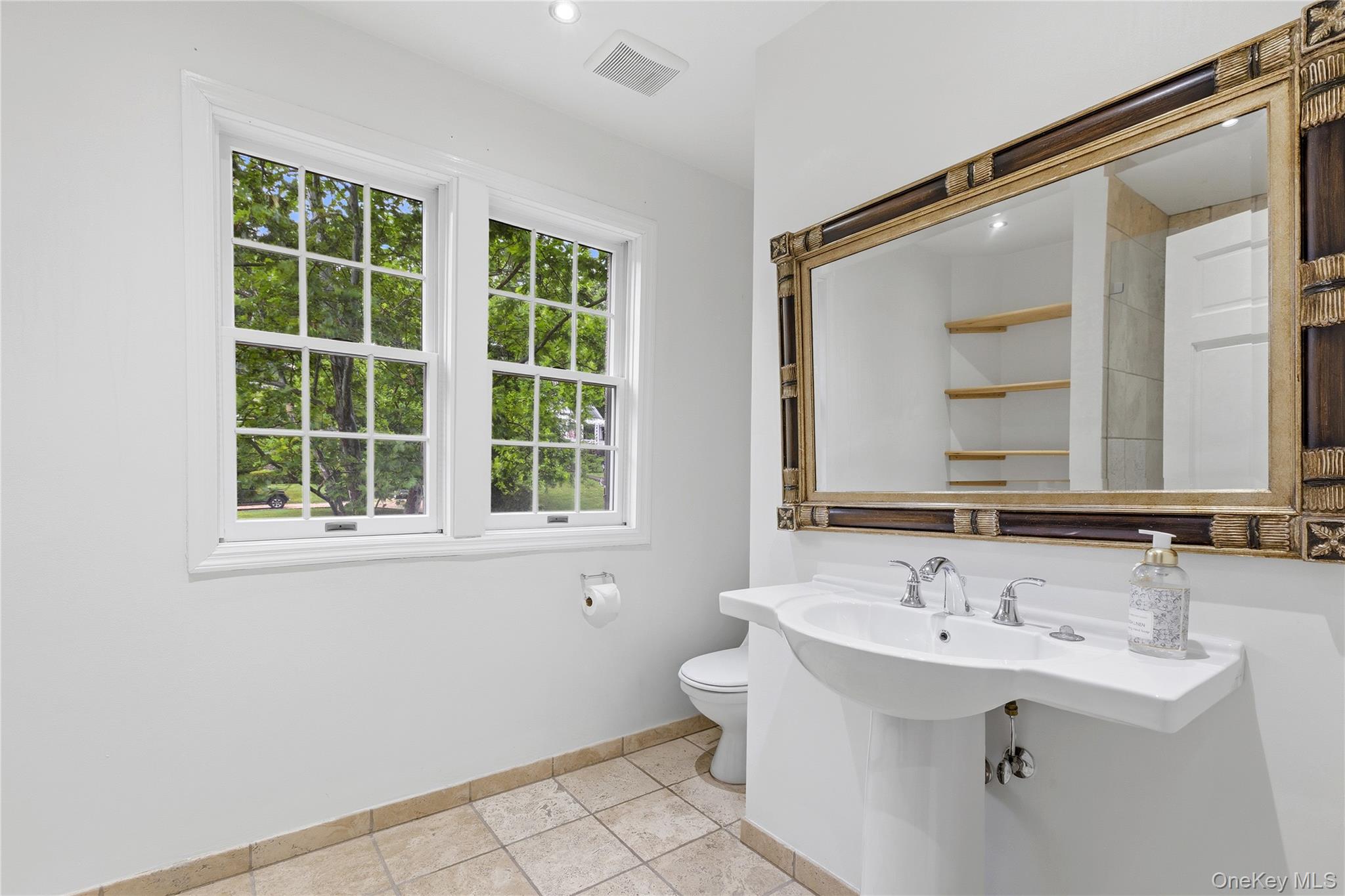 191 Beechmont Drive Property Photo 27
