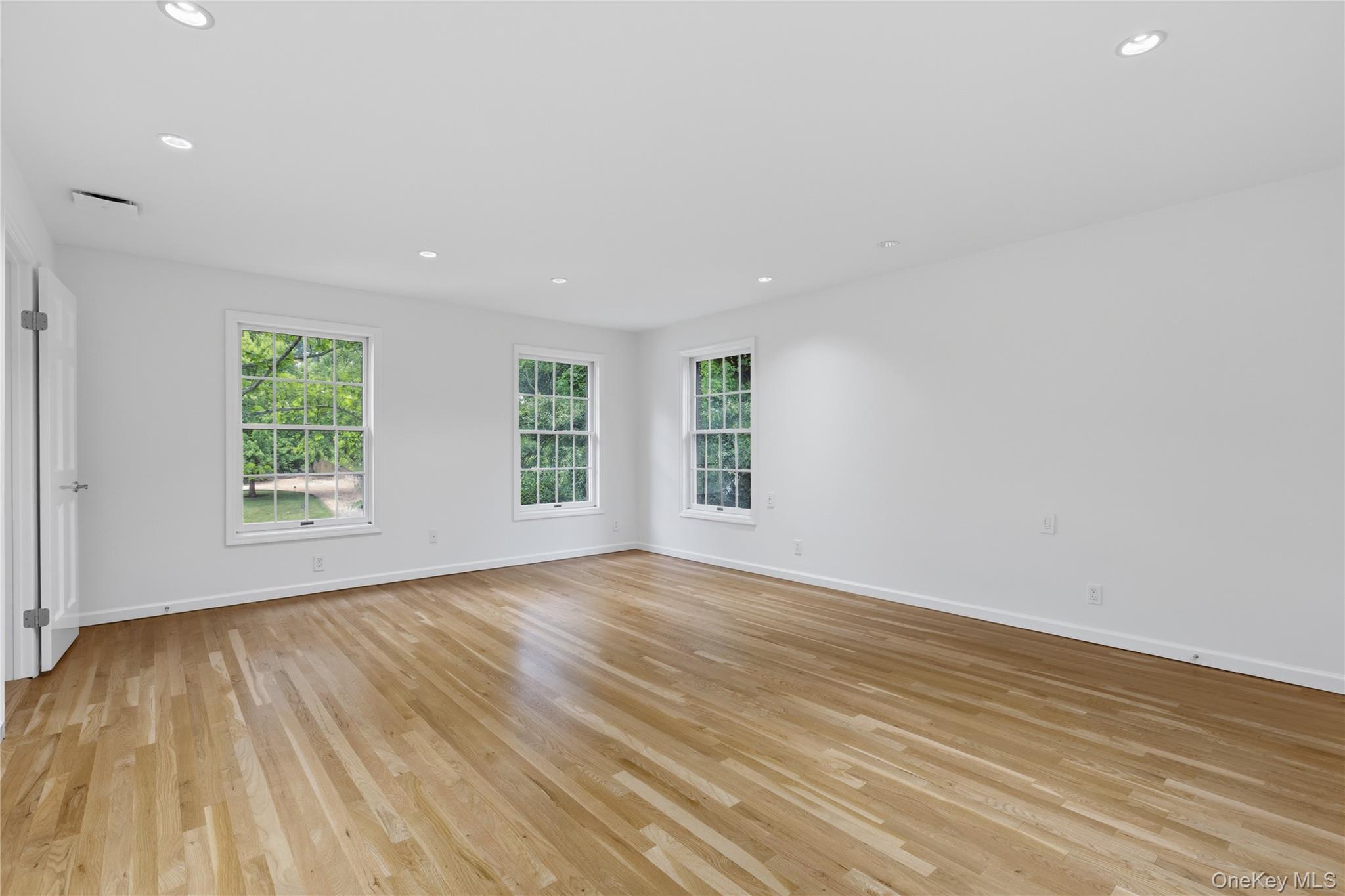 191 Beechmont Drive Property Photo 35