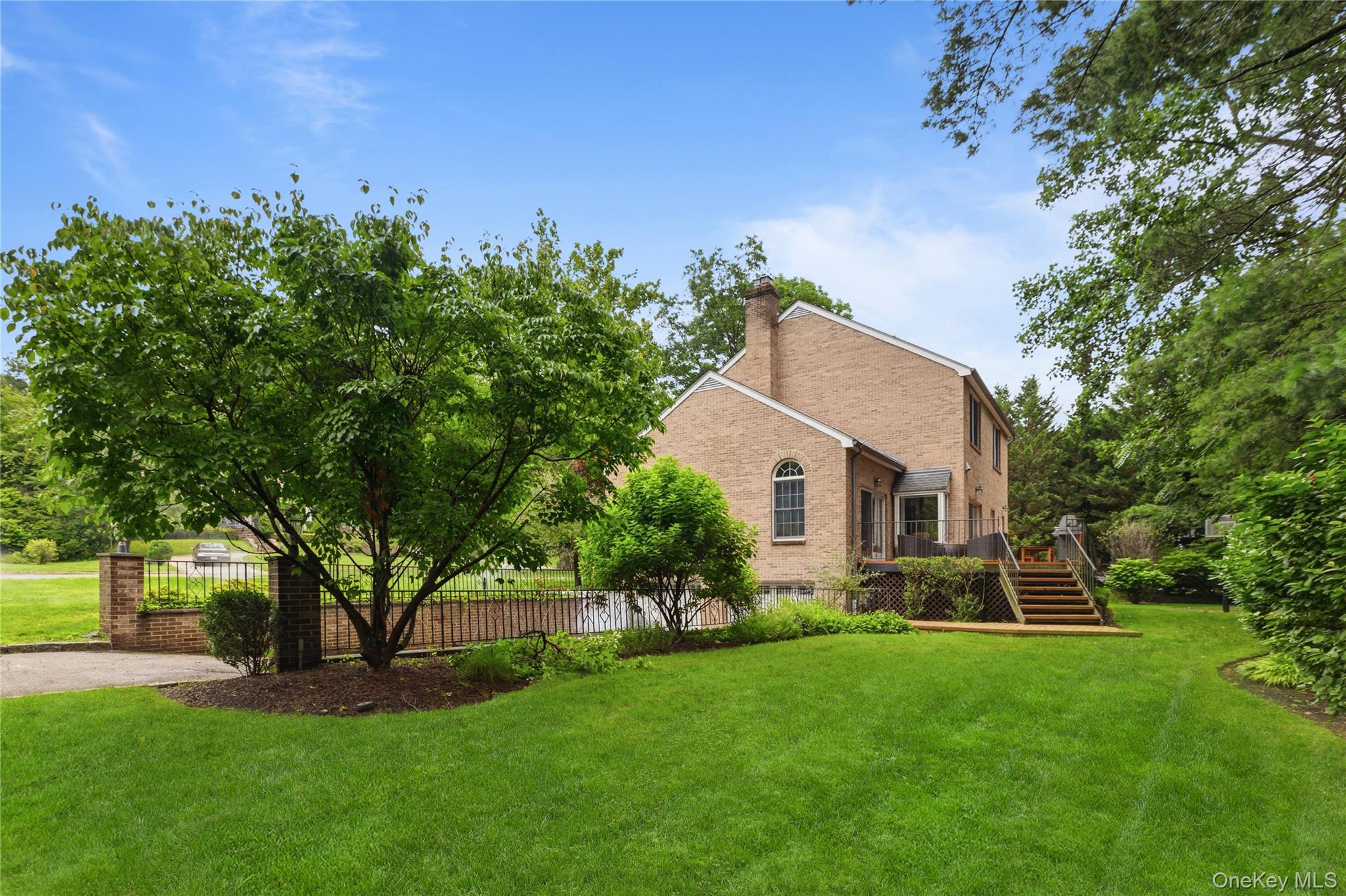 191 Beechmont Drive Property Photo 48