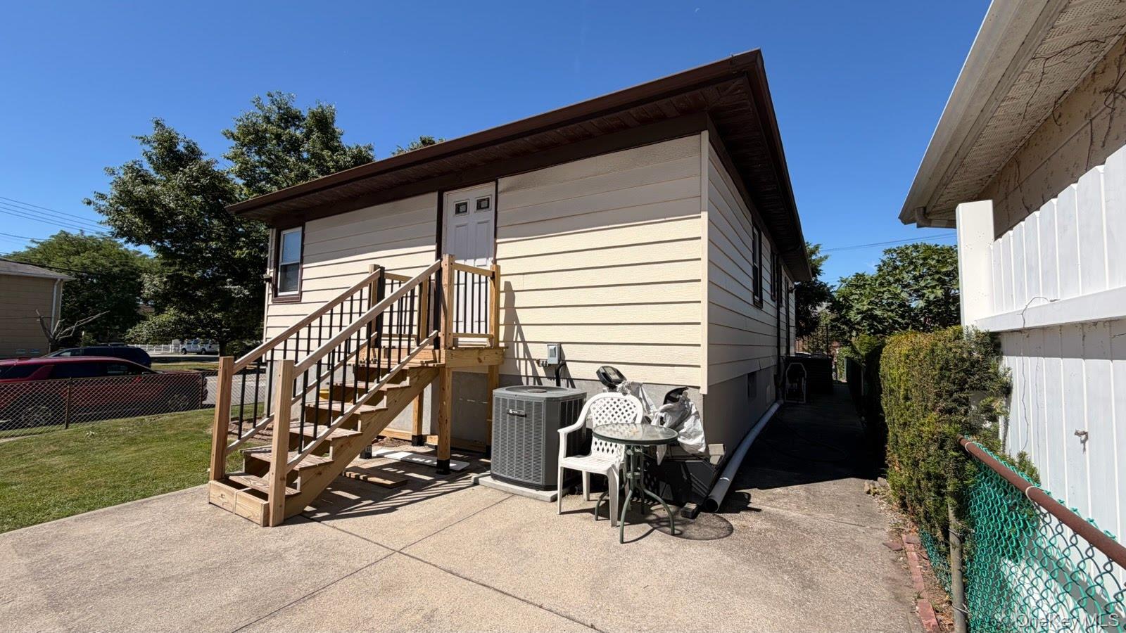 45-69 204th Street Property Photo 4