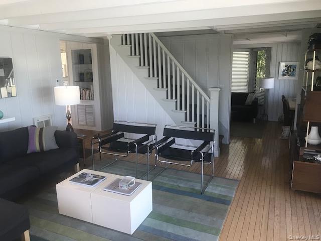 209 Bayview Walk Property Photo 2