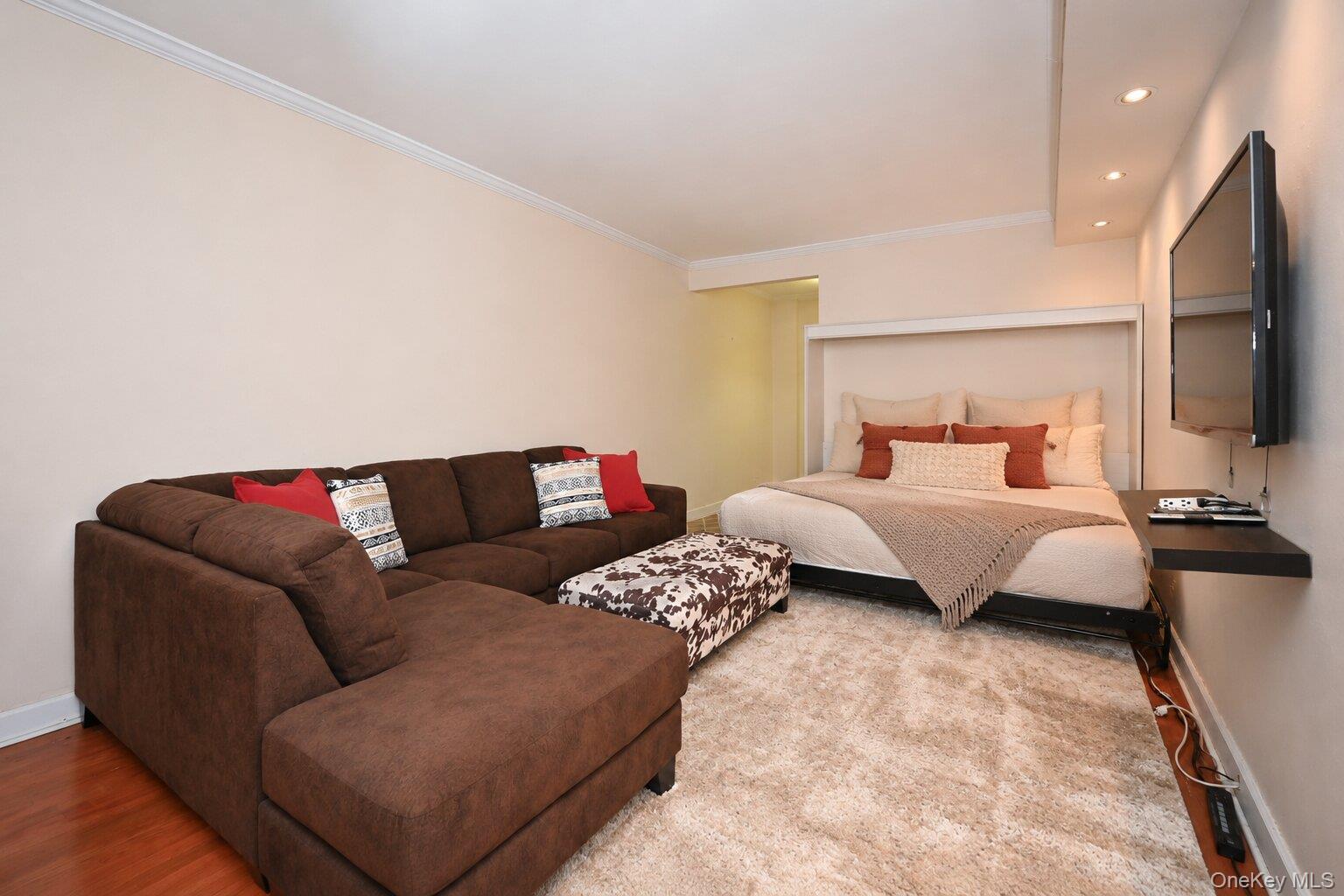 67-40 Yellowstone Boulevard 4m Property Photo 7