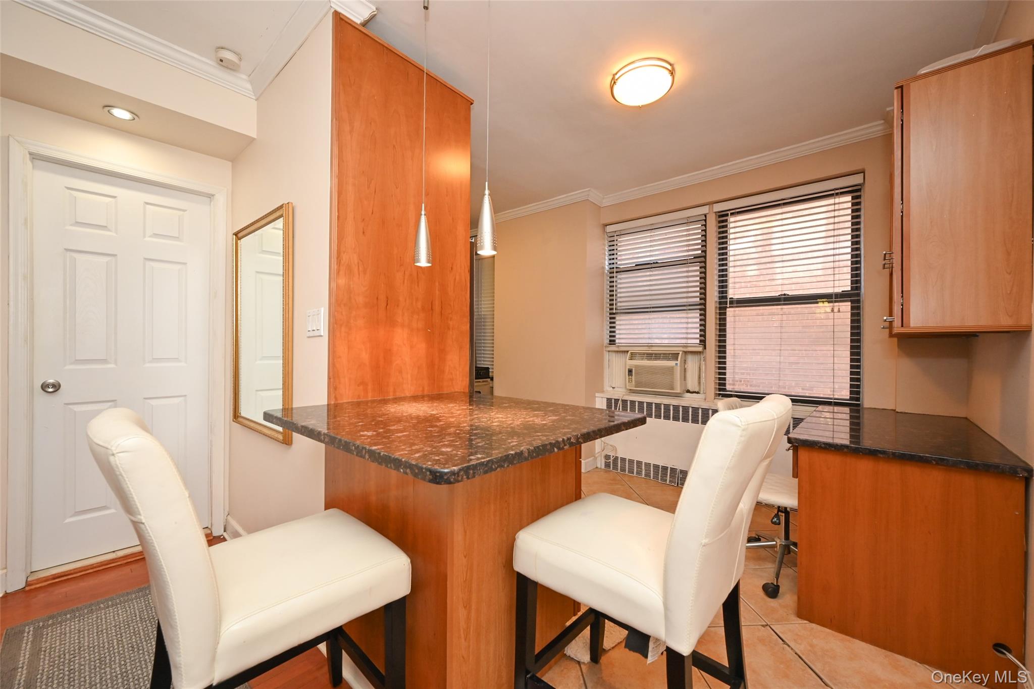 67-40 Yellowstone Boulevard 4m Property Photo 8