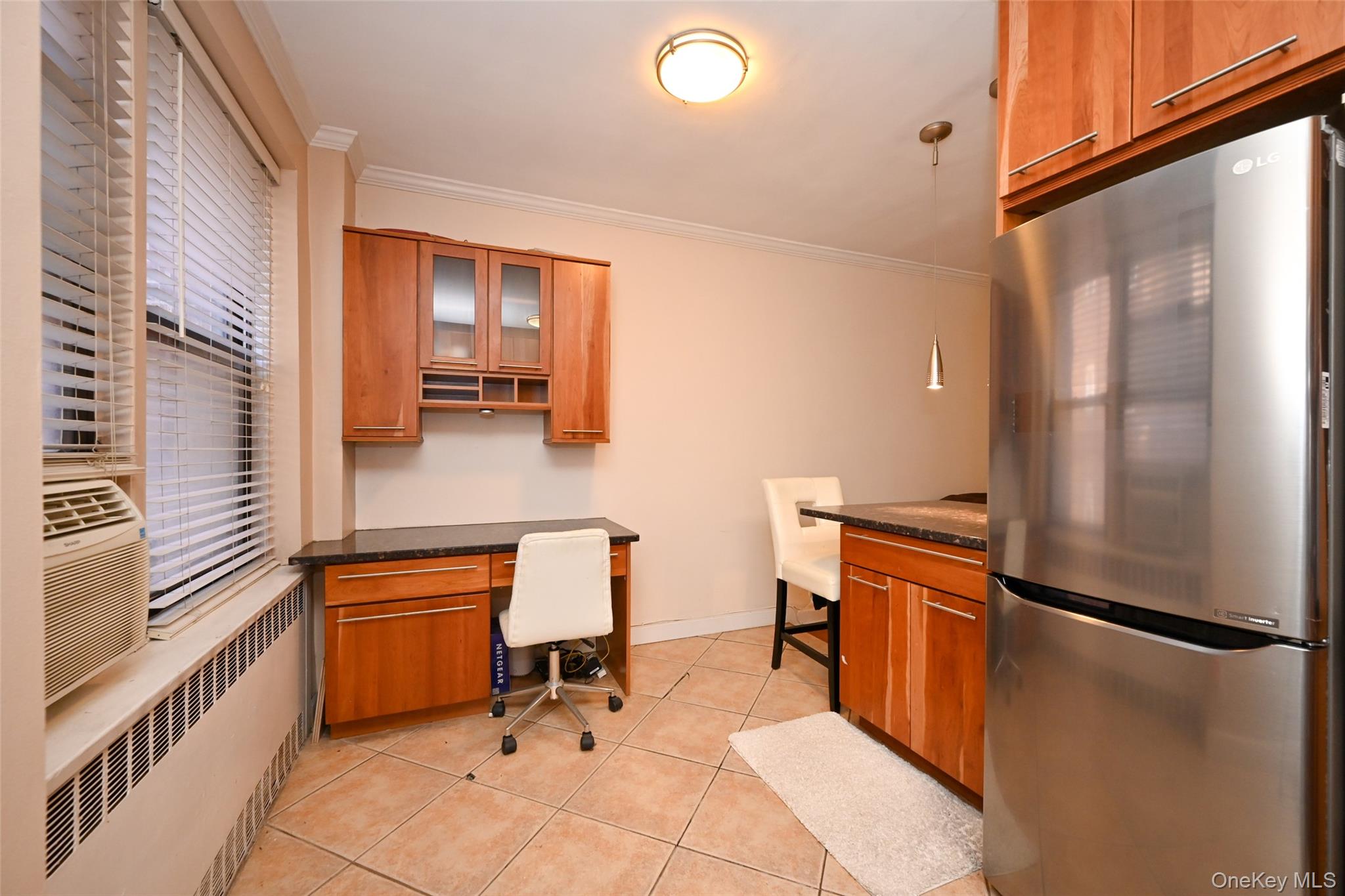 67-40 Yellowstone Boulevard 4m Property Photo 11