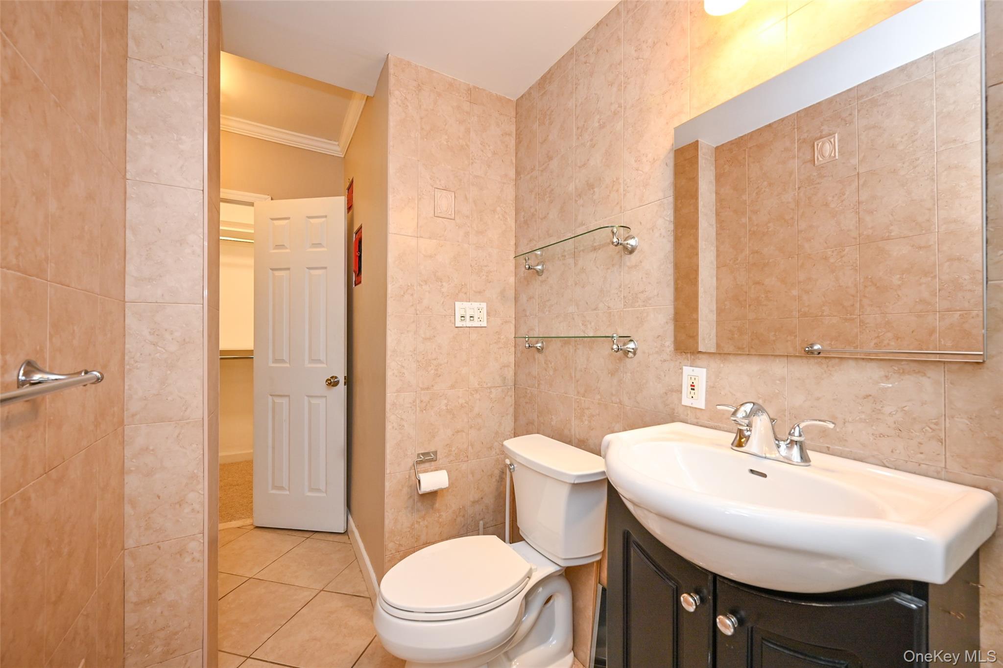 67-40 Yellowstone Boulevard 4m Property Photo 15