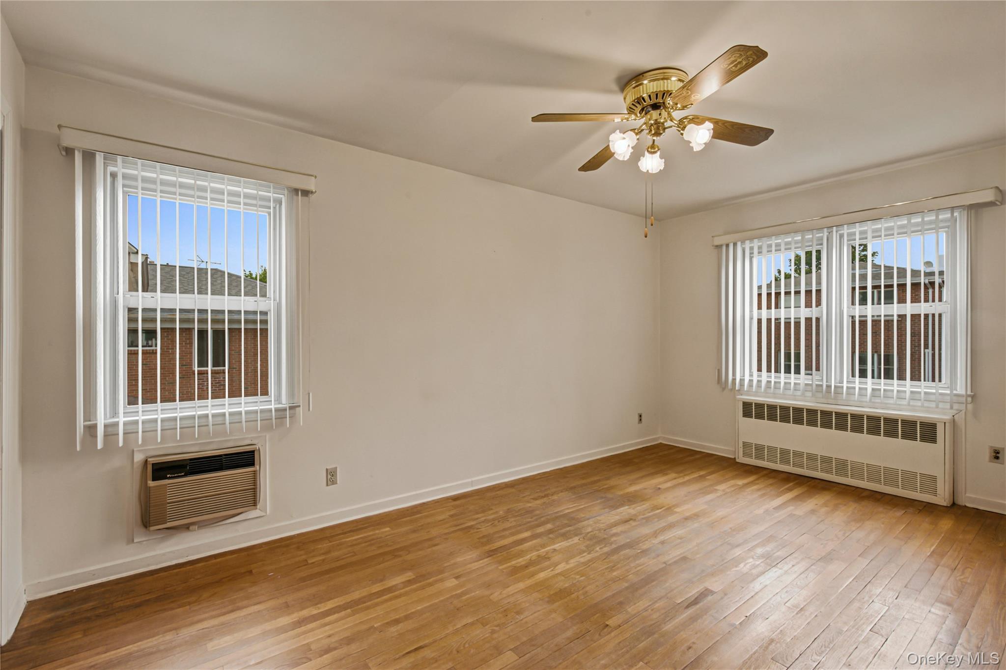 4365 158th Street Property Photo 17