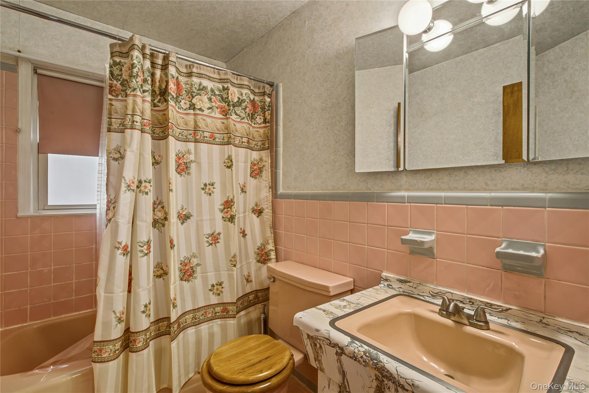 4365 158th Street Property Photo 18