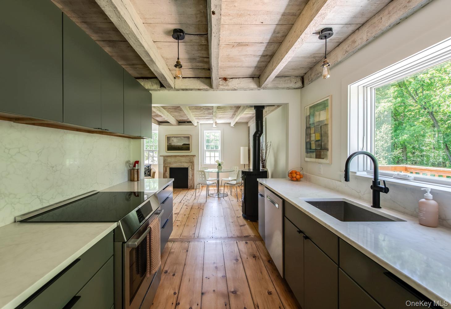 275 Pitts Road Property Photo 8