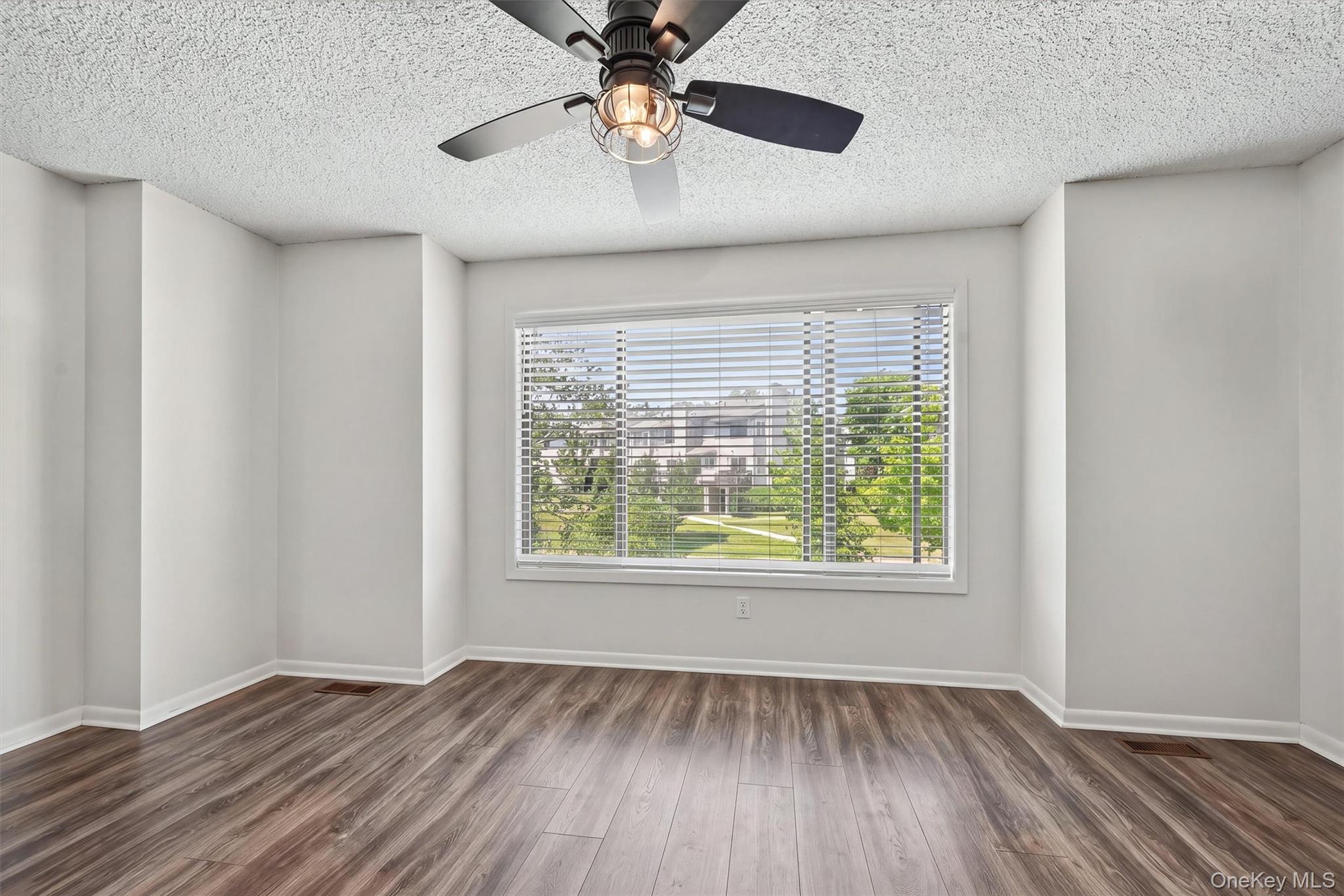 6 Linda Court Property Photo 5