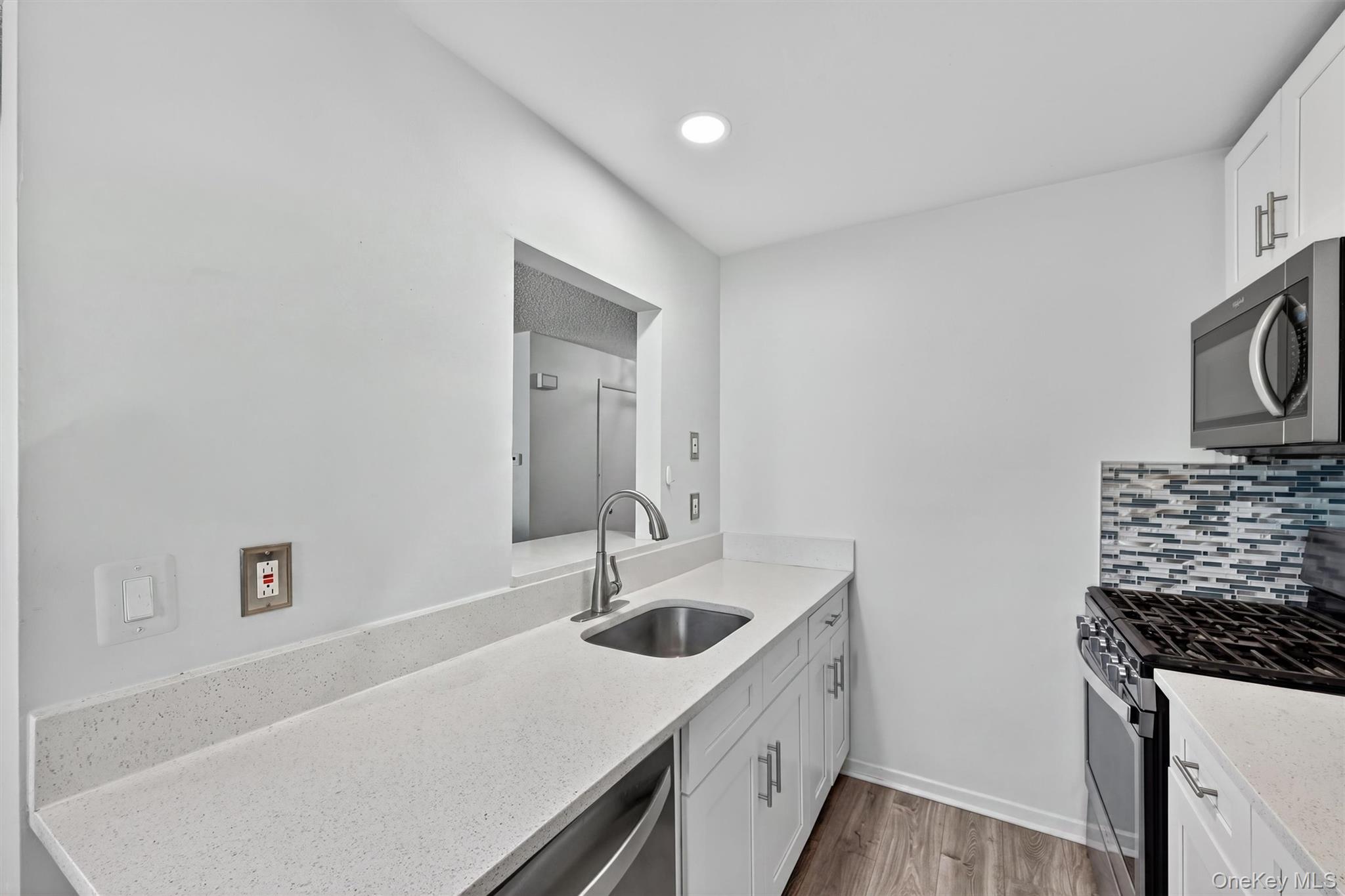 6 Linda Court Property Photo 11