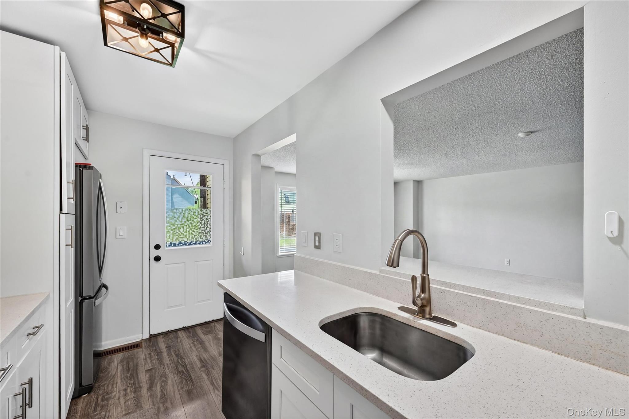 6 Linda Court Property Photo 12