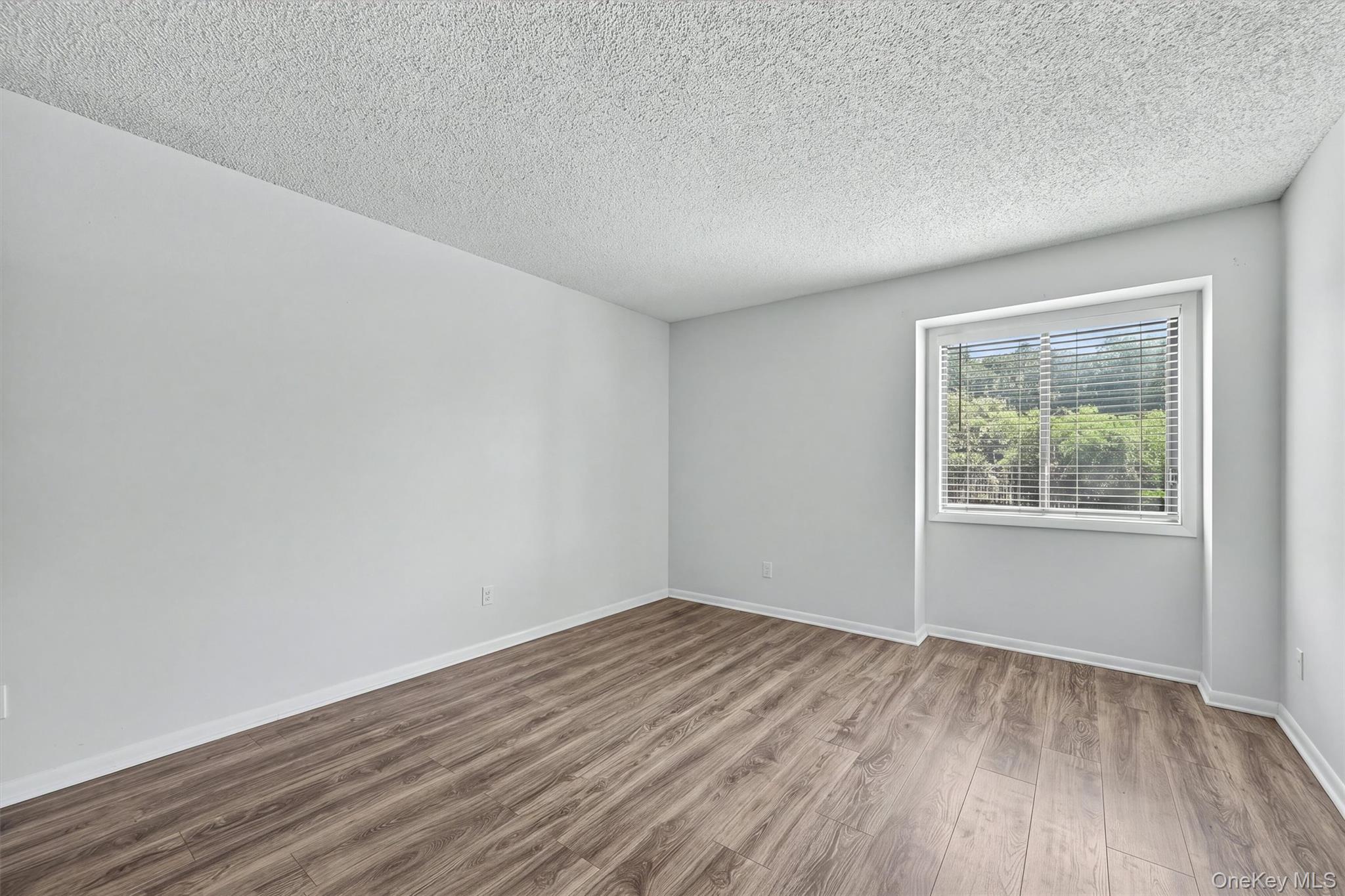 6 Linda Court Property Photo 14