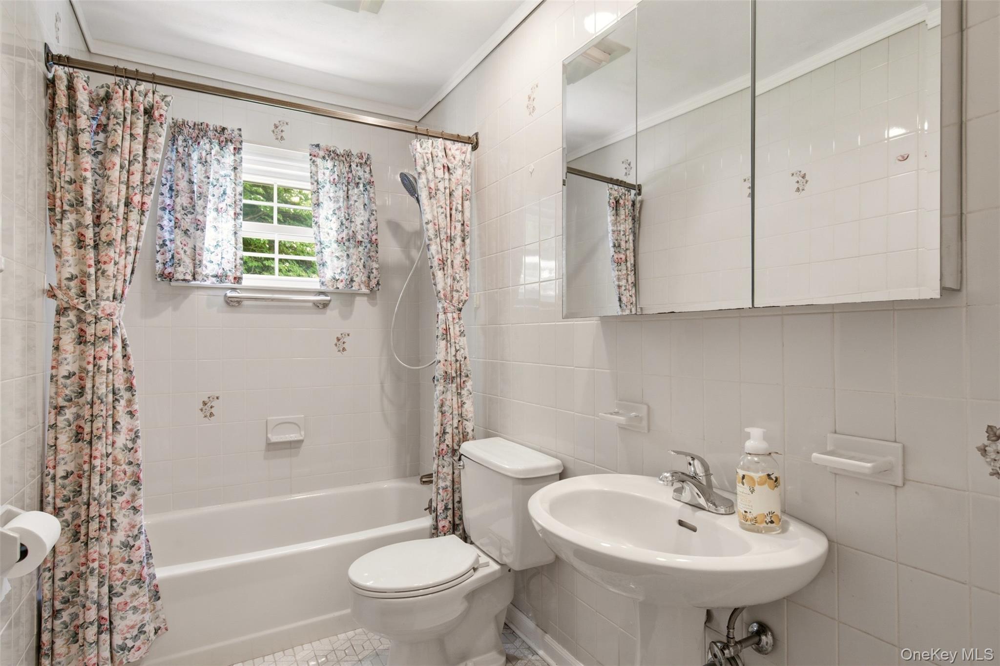 92 Christian Avenue Property Photo 17
