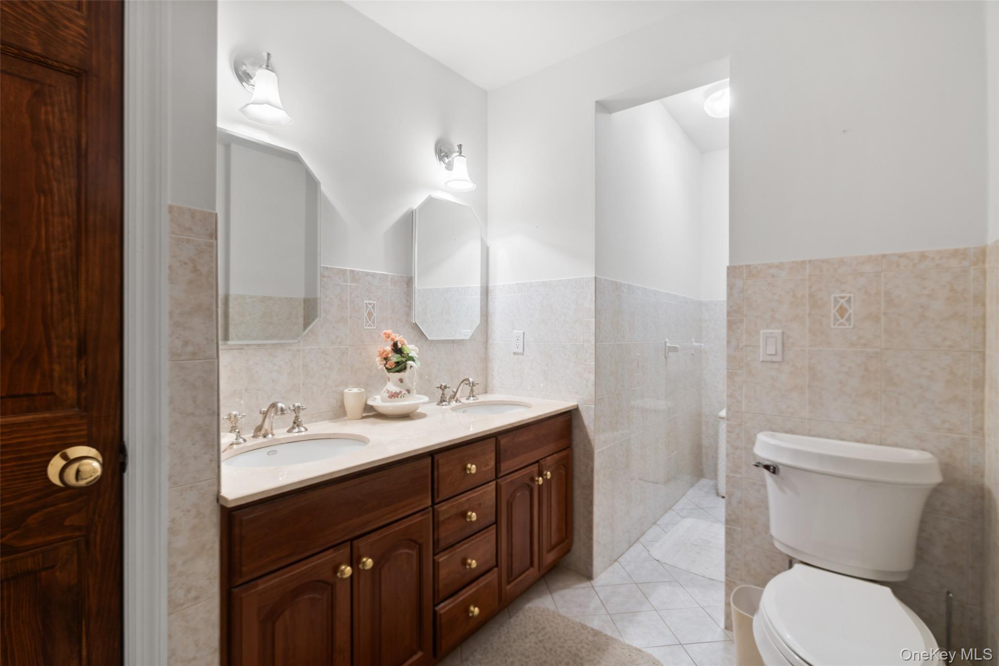 51 Grove Street Property Photo 17