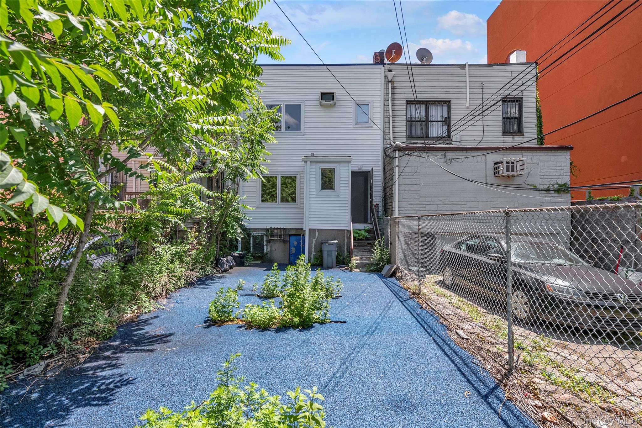 67-05 Roosevelt Avenue Property Photo 17