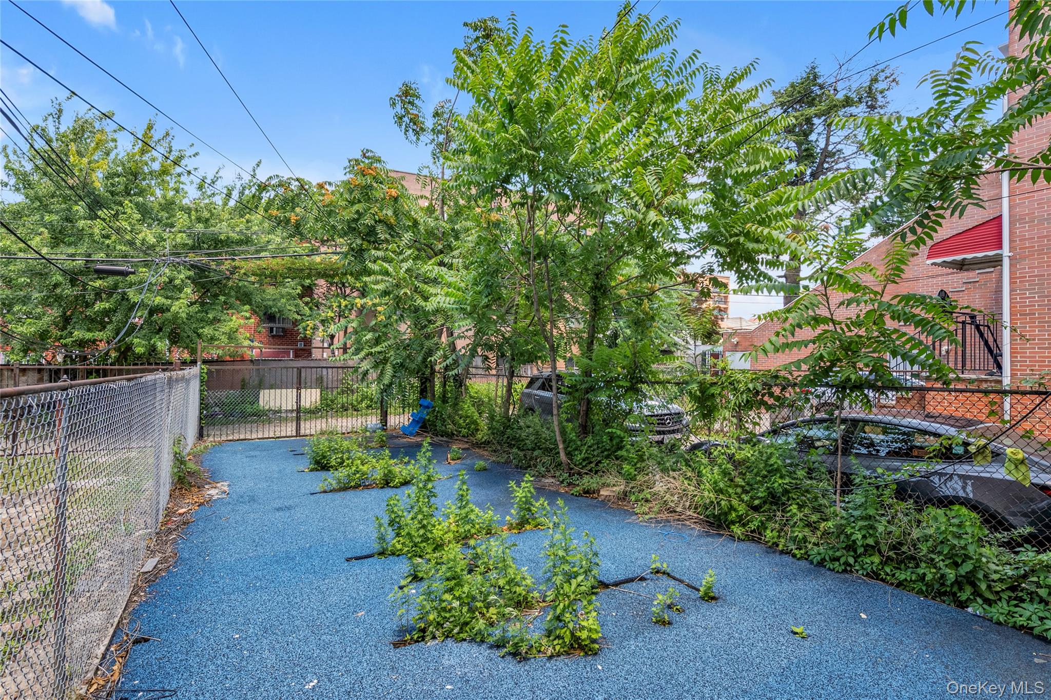 67-05 Roosevelt Avenue Property Photo 18