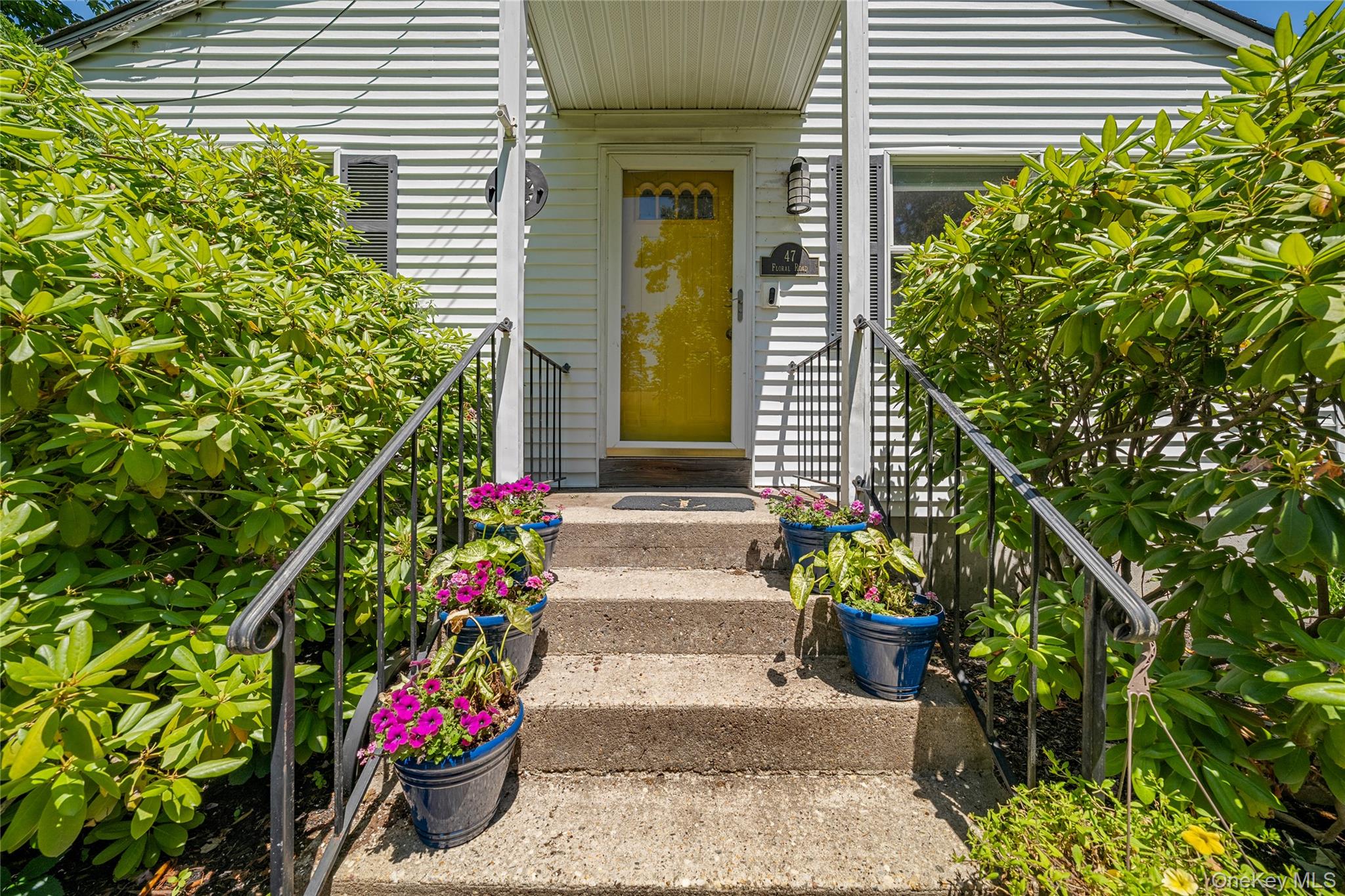 47 Floral Road Property Photo 3