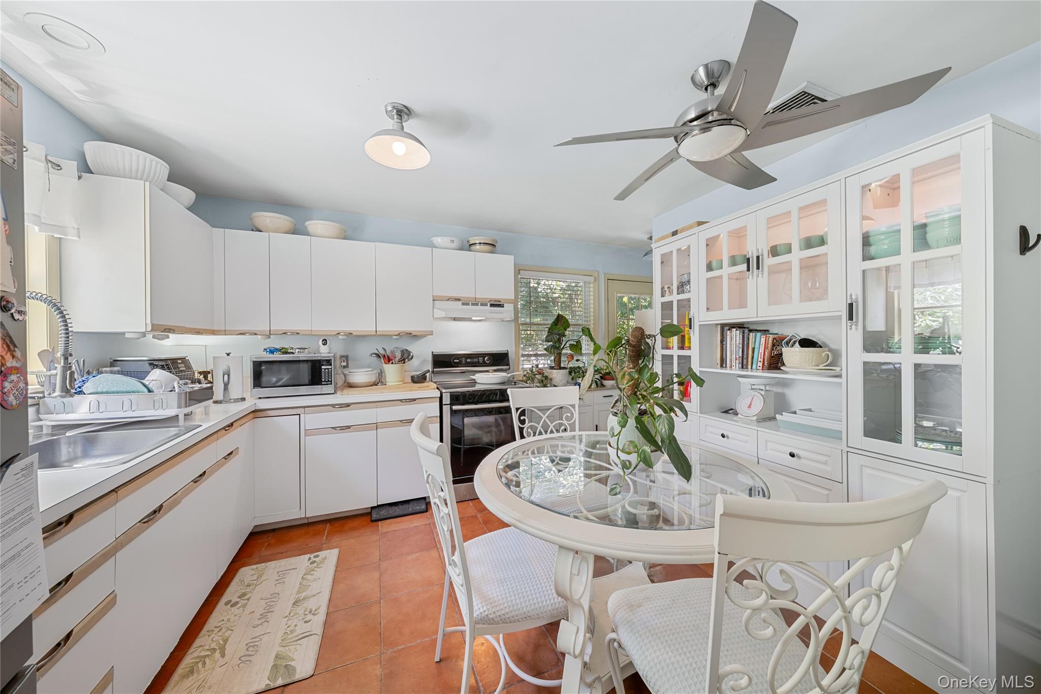 47 Floral Road Property Photo 6