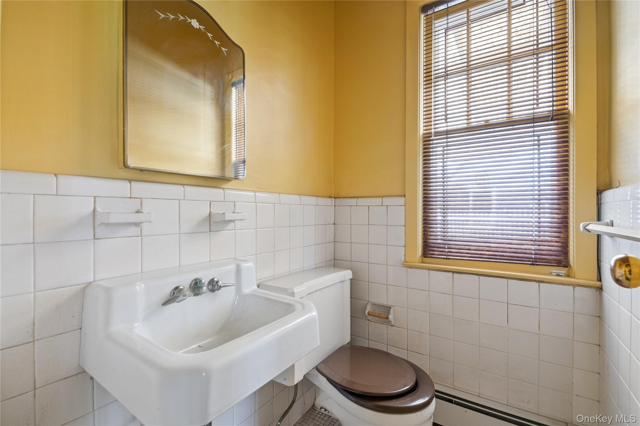 1026 W Broadway Property Photo 16