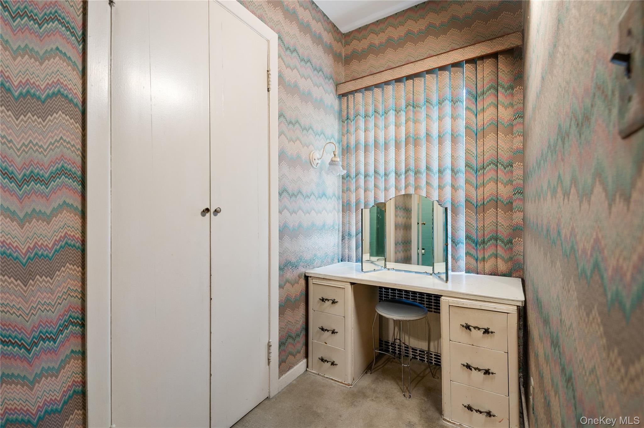 1026 W Broadway Property Photo 21