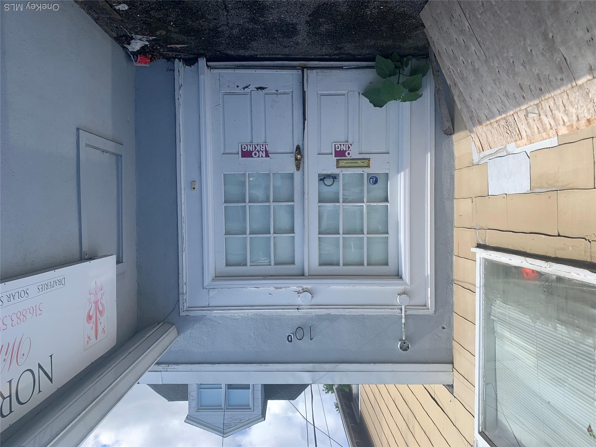 10 Willowdale Avenue D Property Photo 1