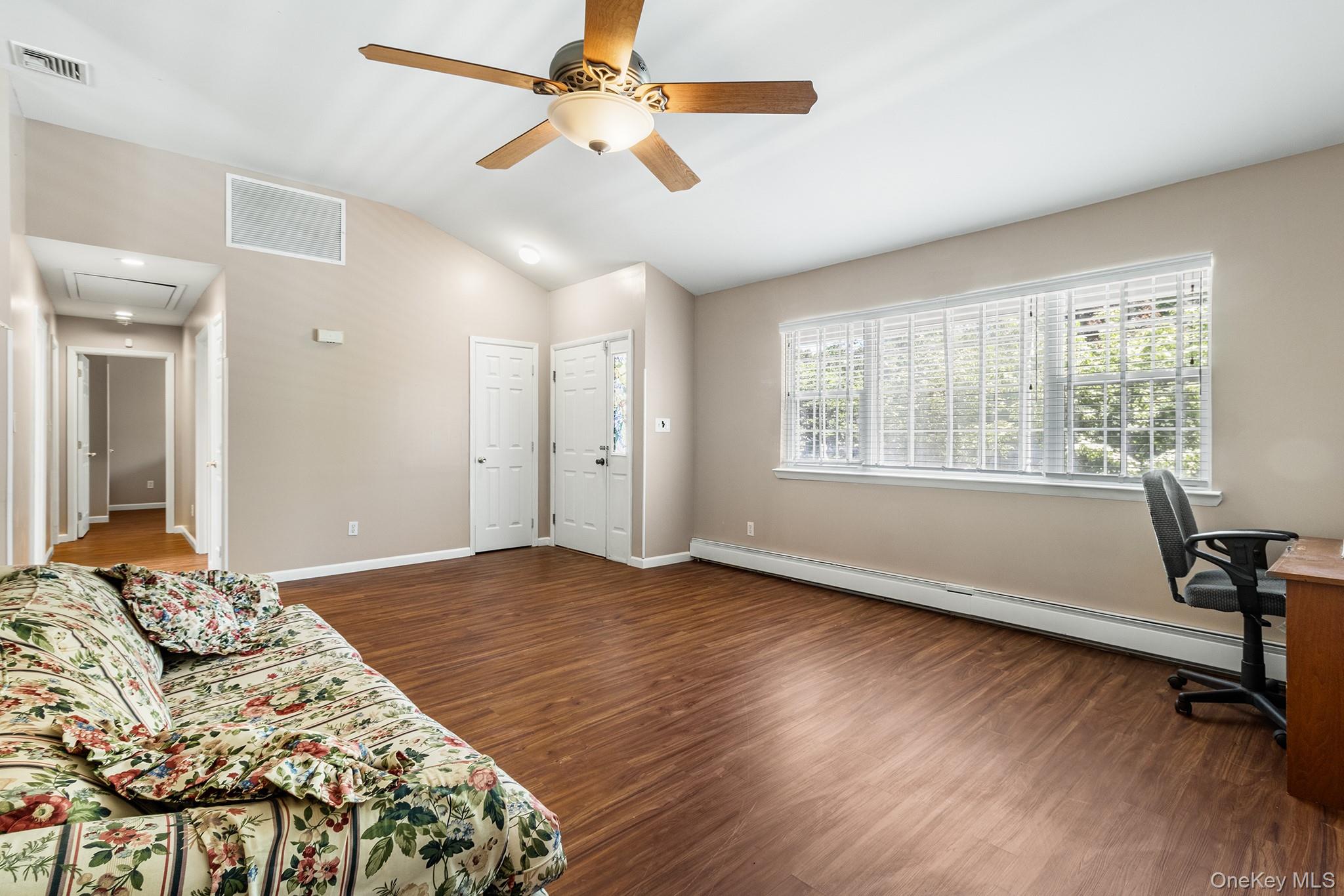 166 Richmond Avenue Property Photo 3