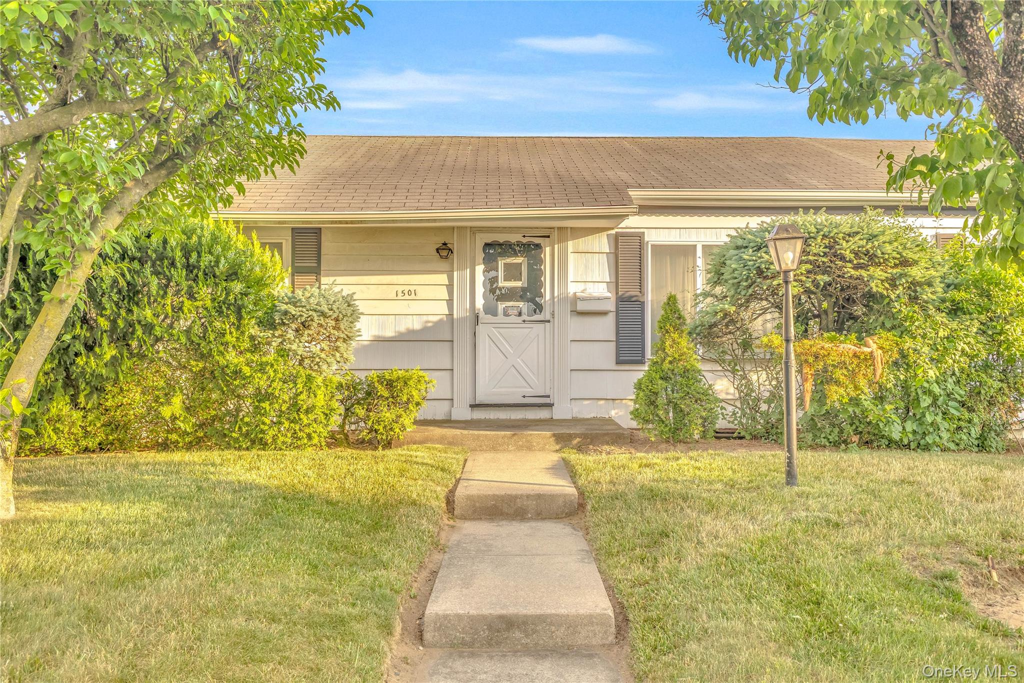 1501 Howell Road Property Photo 1