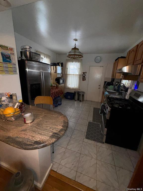 12518 97th Avenue Property Photo 4