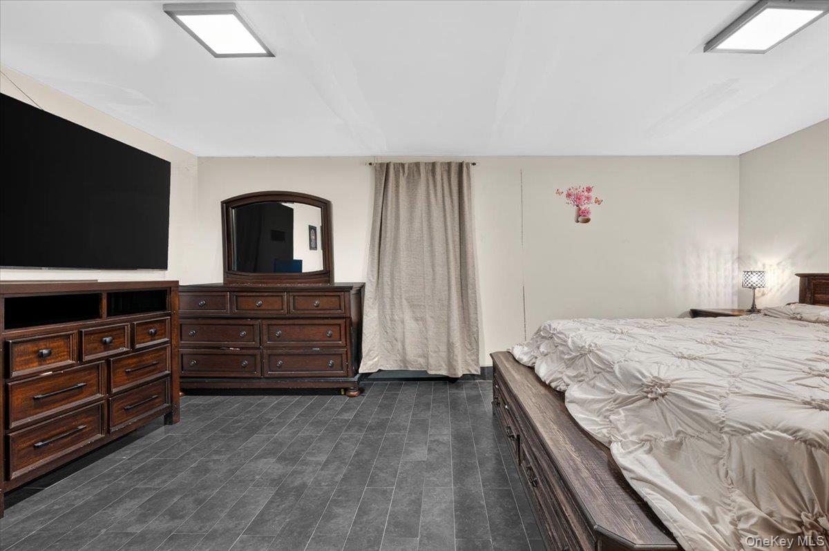 9513 85th Street Property Photo 11