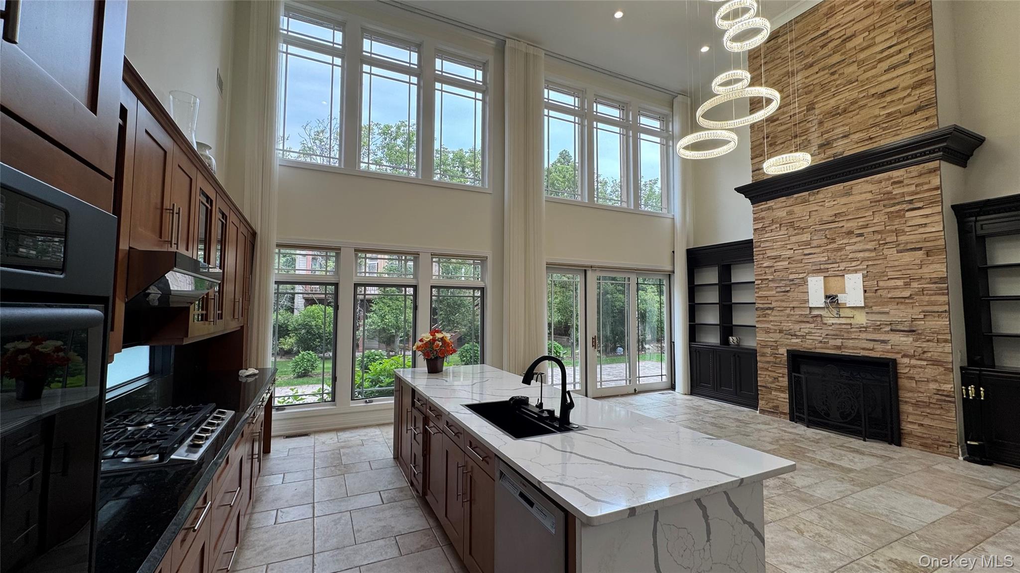 20 Kettlepond Road Property Photo 7
