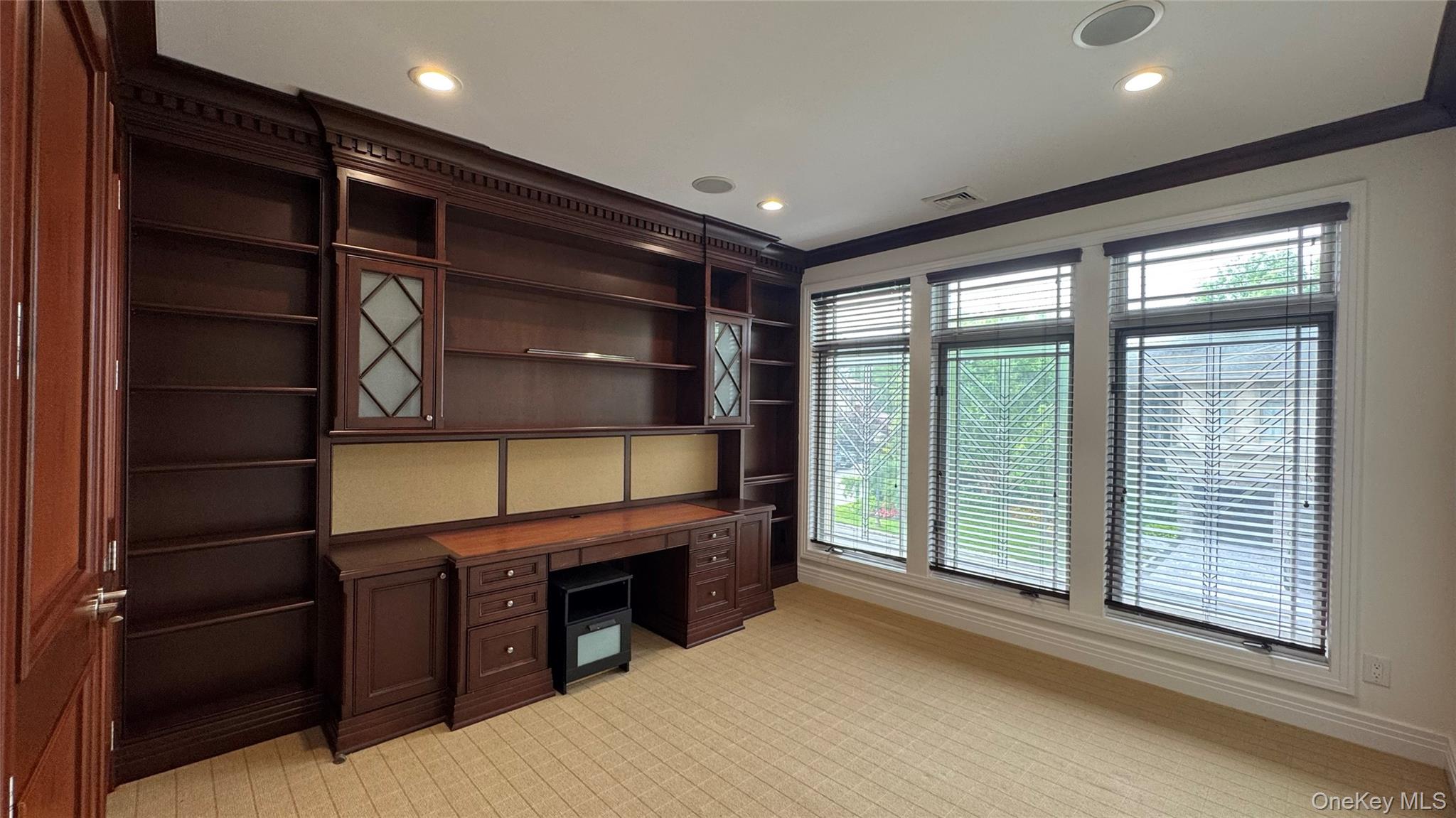 20 Kettlepond Road Property Photo 18