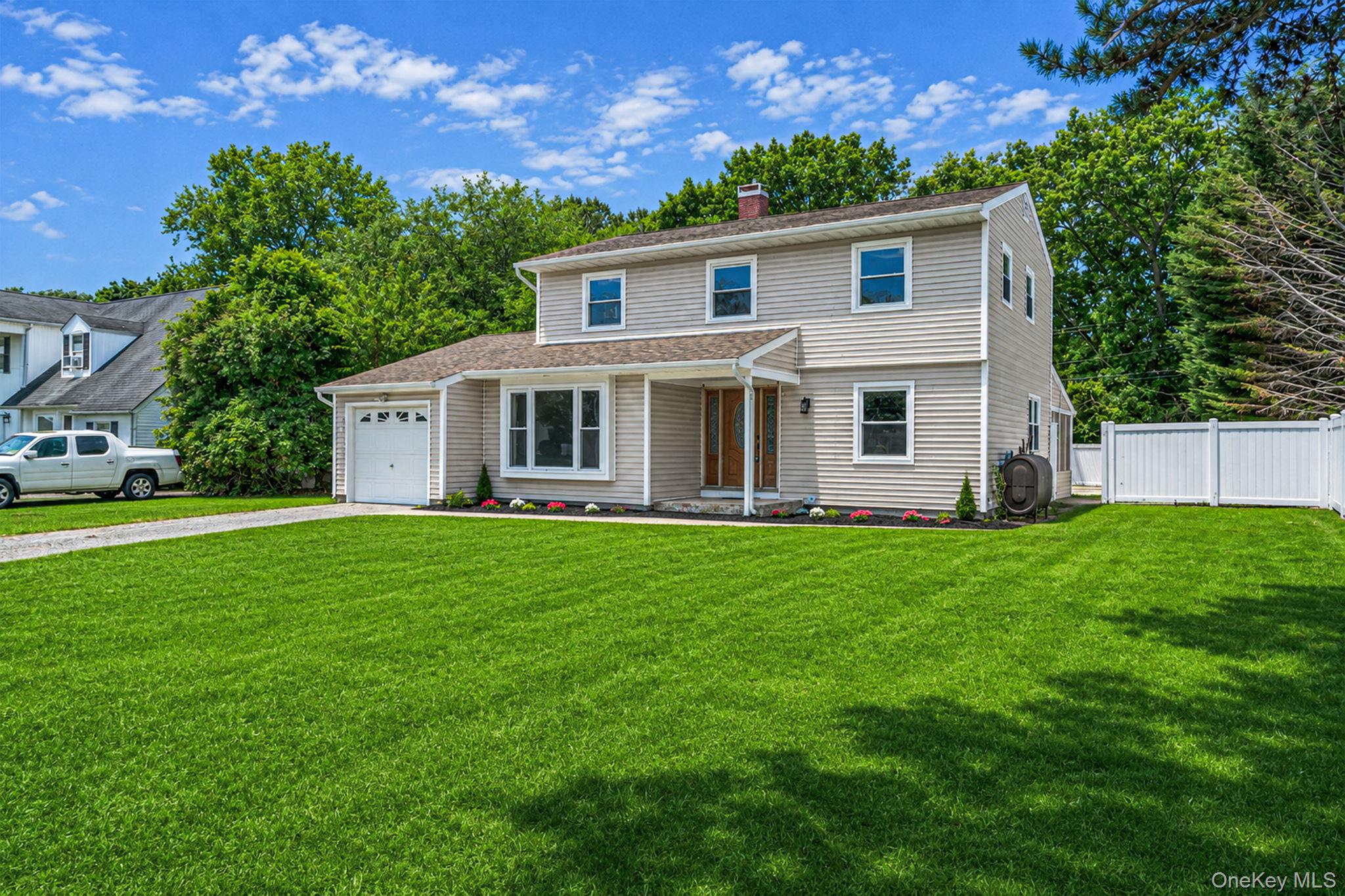 130 Greenbelt Parkway Property Photo 1