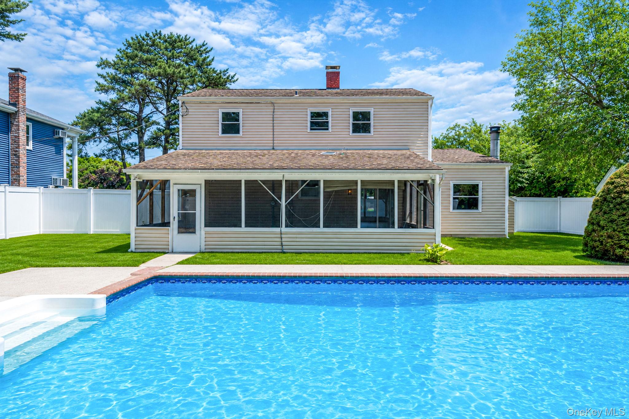 130 Greenbelt Parkway Property Photo 6