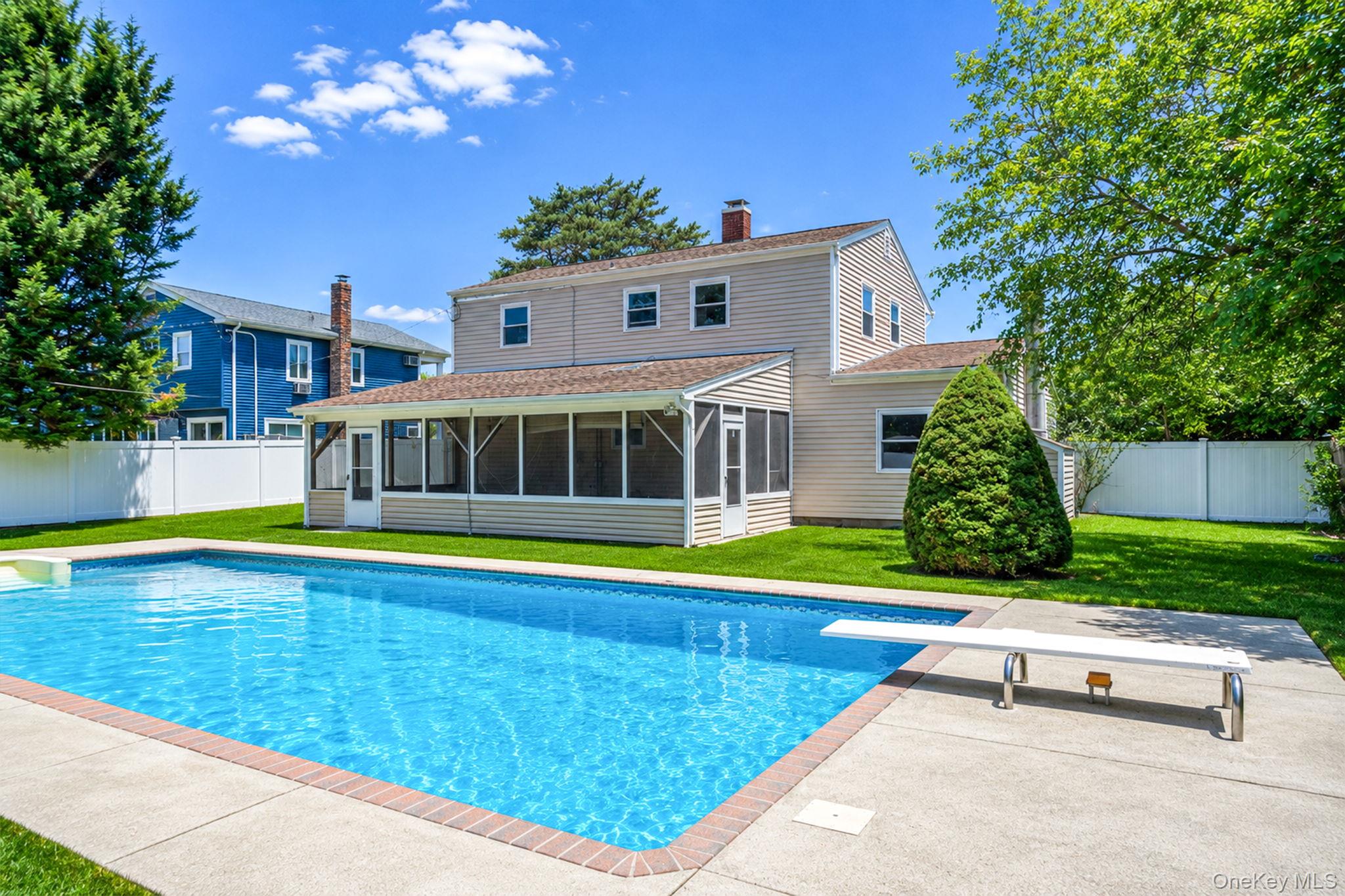 130 Greenbelt Parkway Property Photo 7