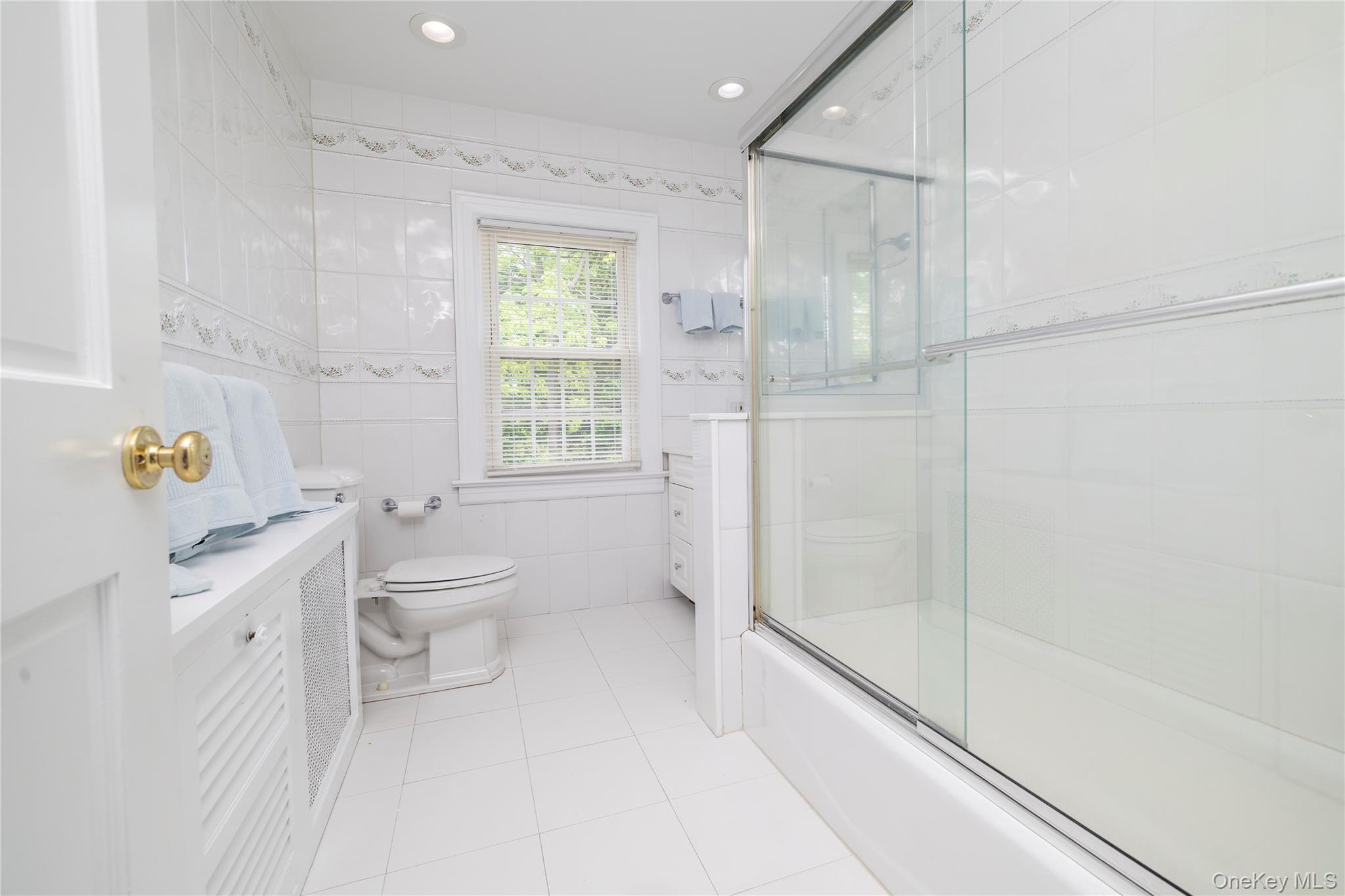 210 Demott Avenue Property Photo 16